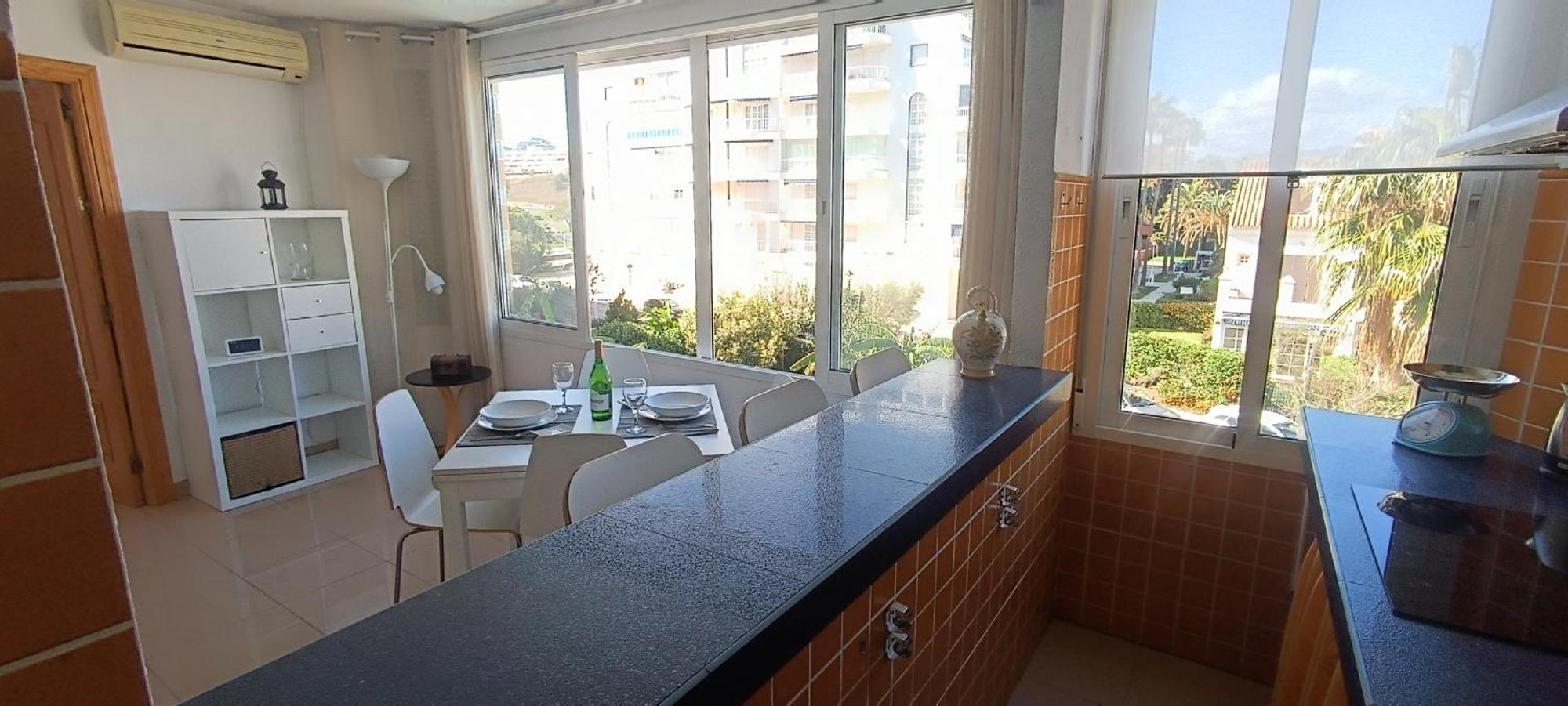 En Primera Linea Duquesa 2j * Fuengirola