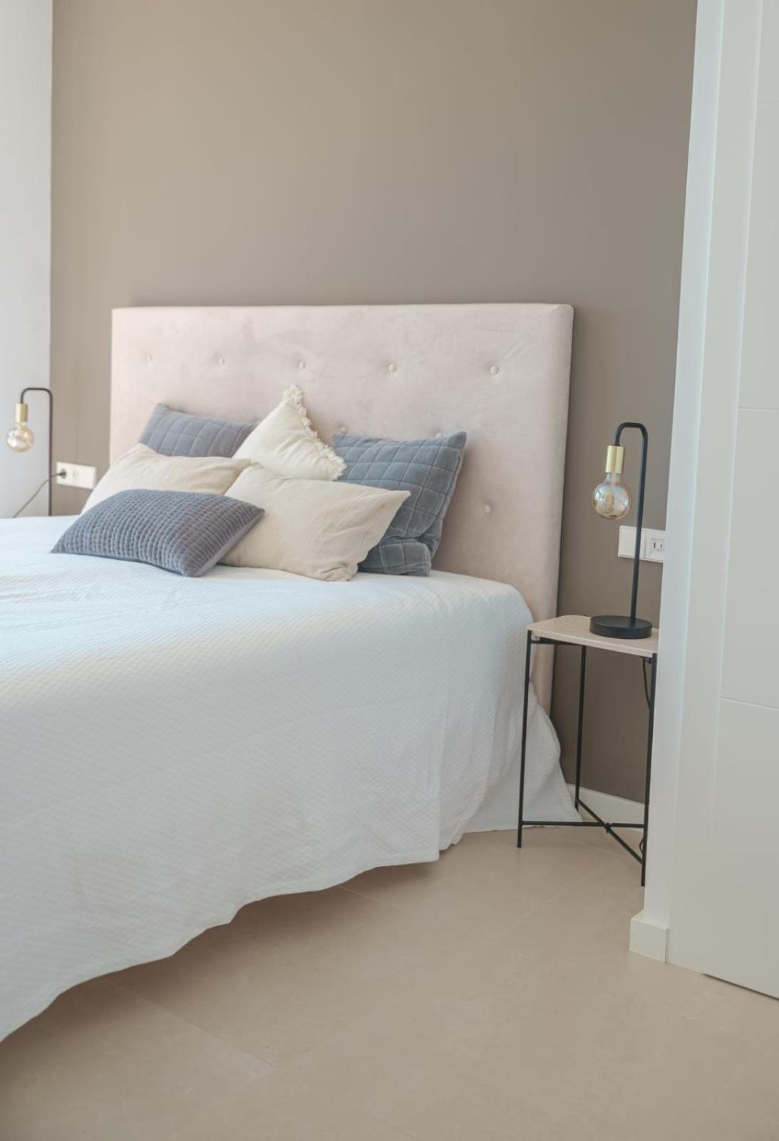 Apartamento Stunning Modern In Middel Views Higueron