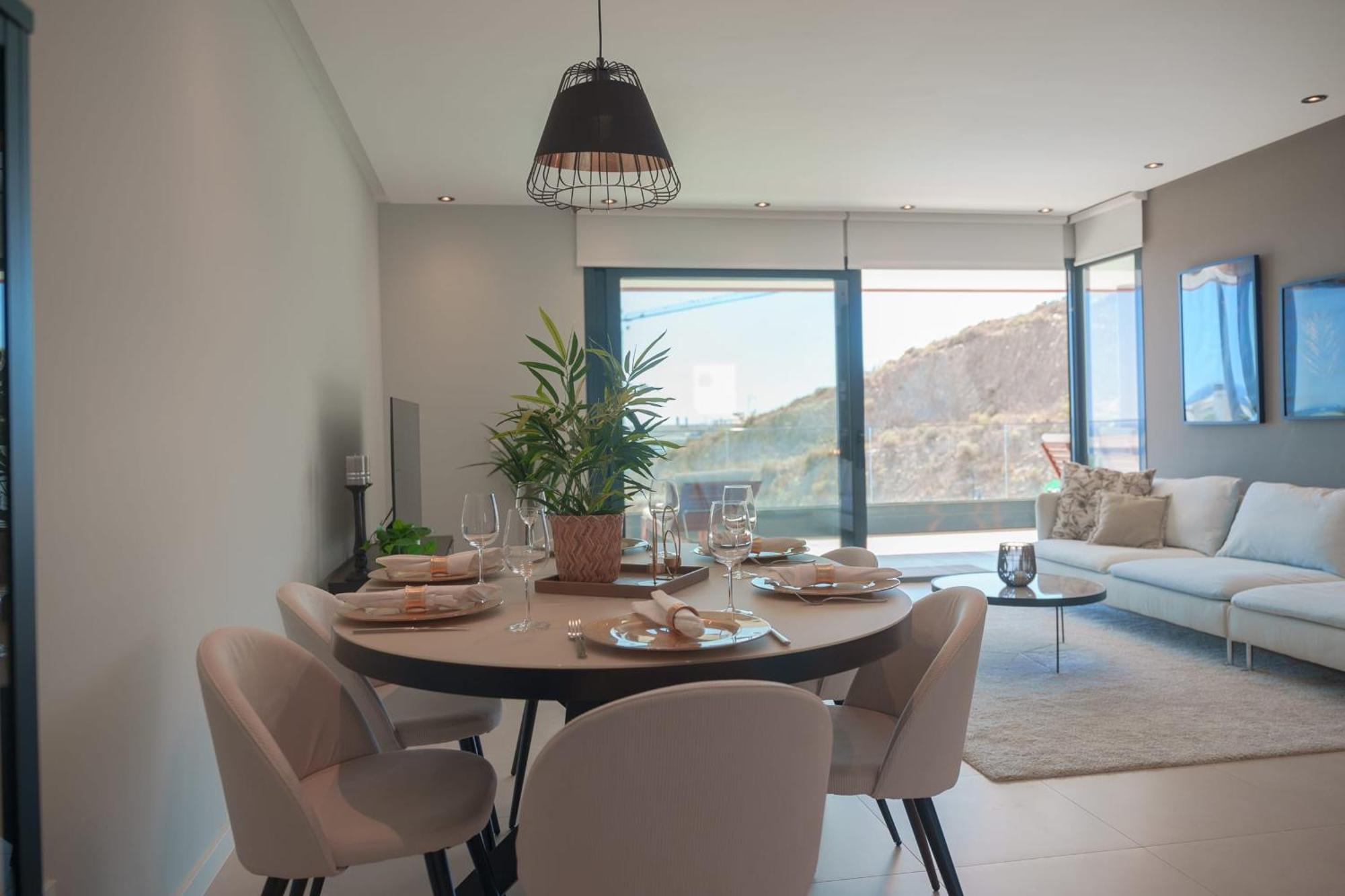 Huoneisto Stunning Modern In Middel Views Higueron