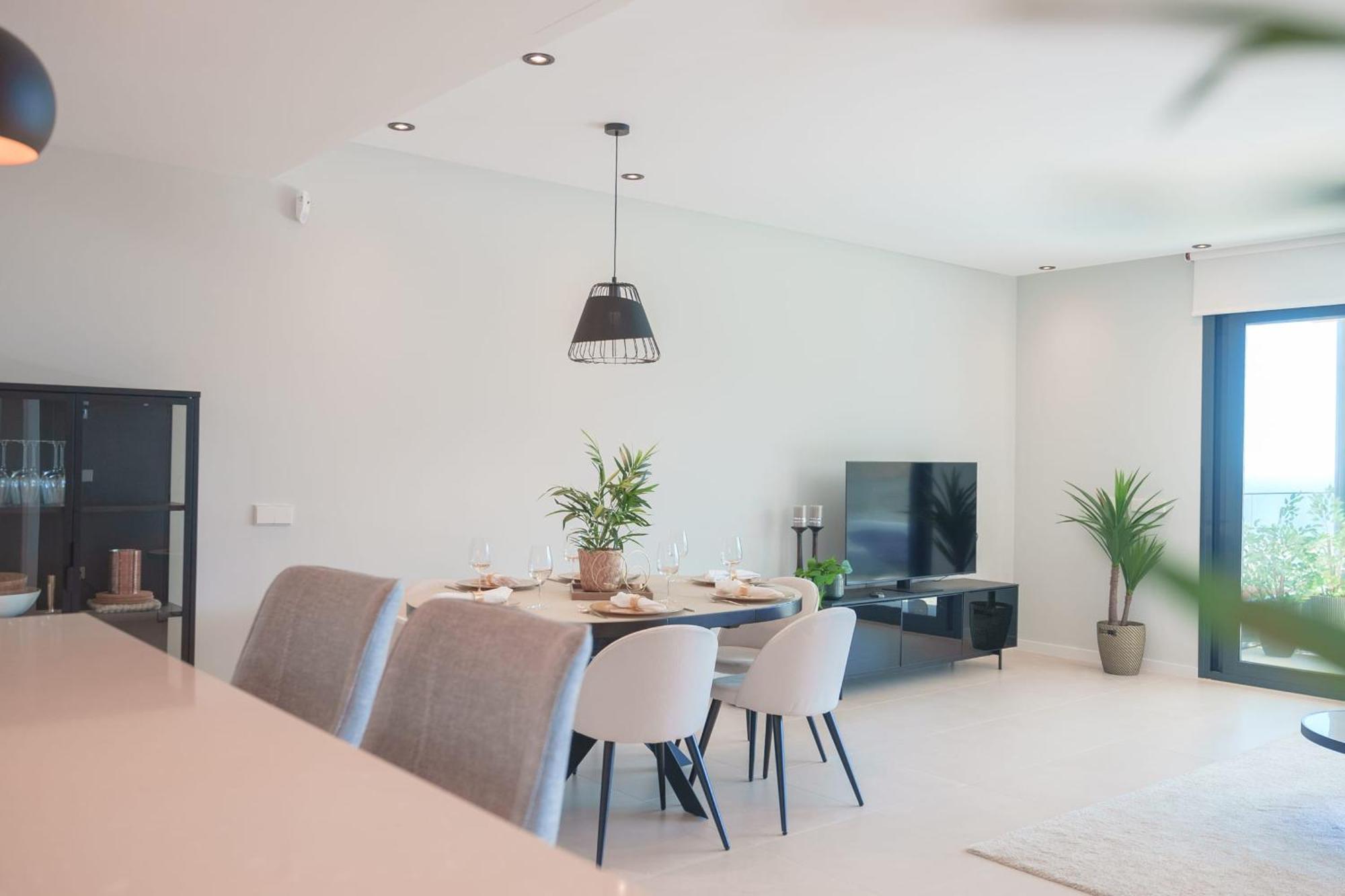 Stunning Modern In Middel Views Higueron Huoneisto Fuengirola