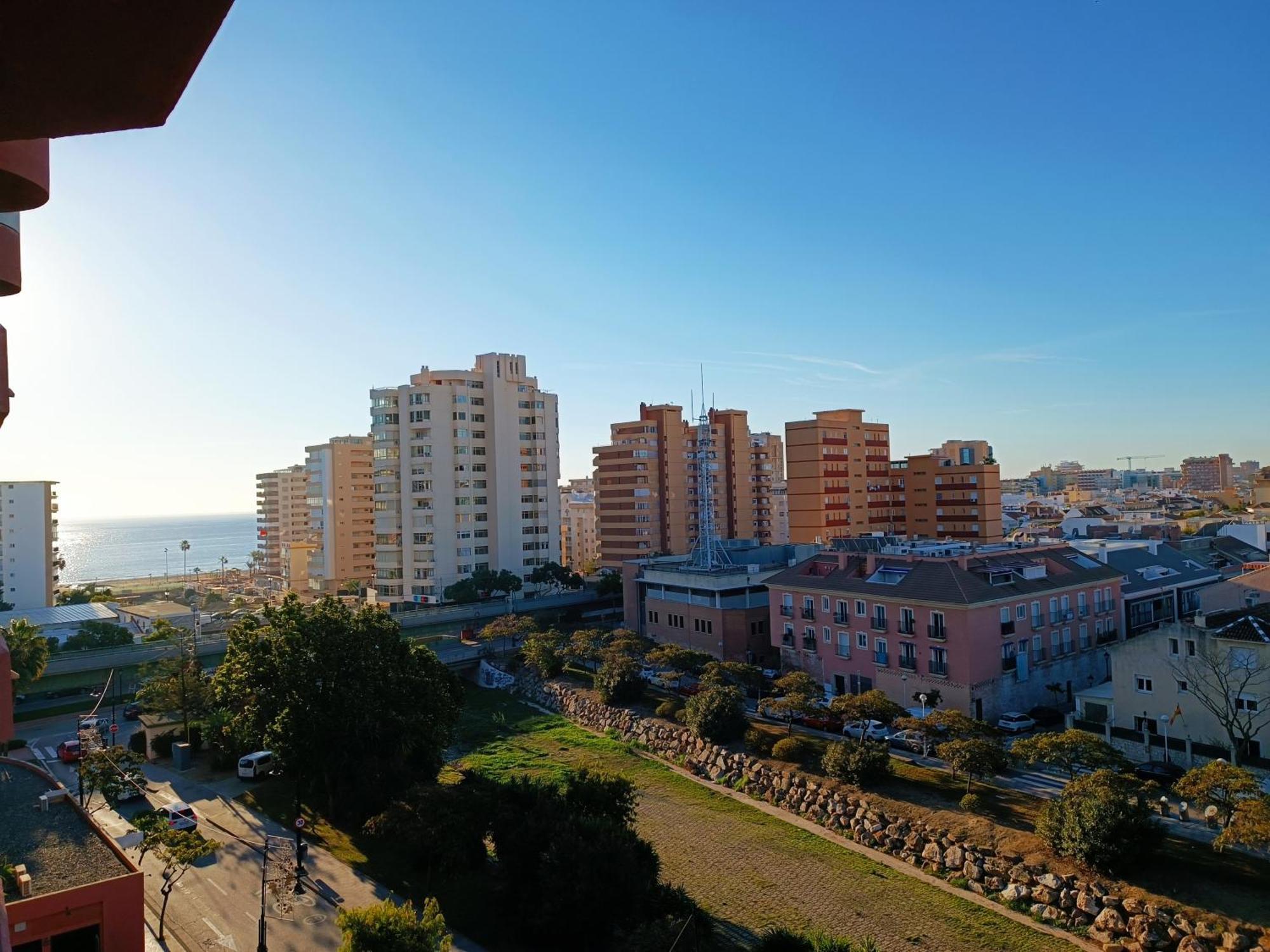 Gua - 4 Dorm, 8 Pers, Piscinas, Jardines, Parking, Playa Apartment *