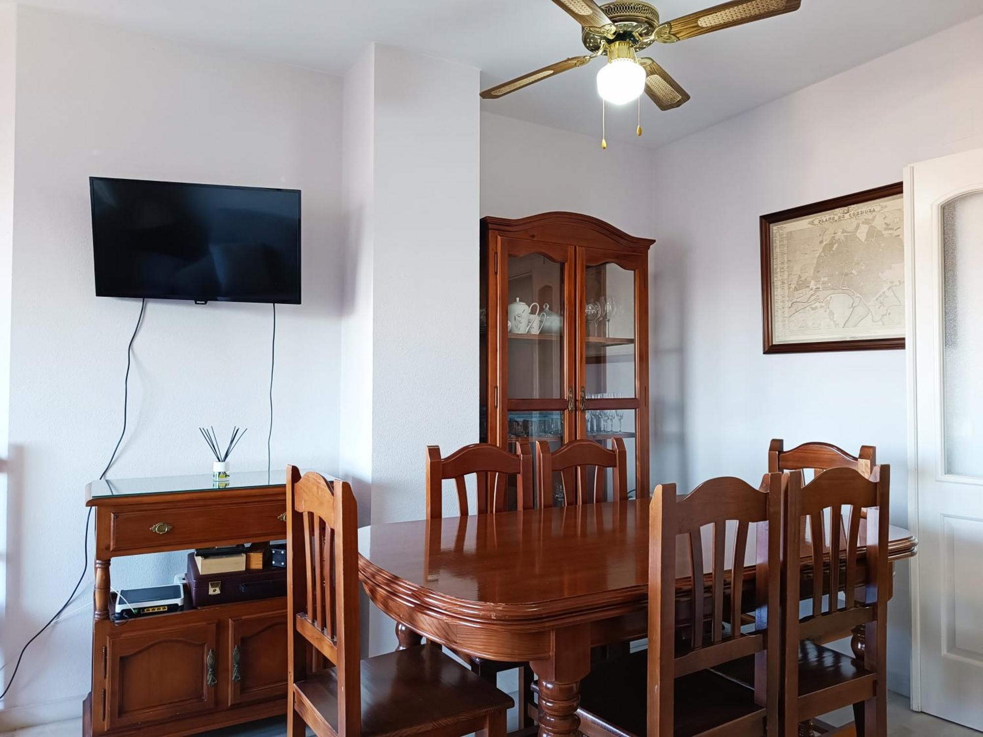 Gua - 4 Dorm, 8 Pers, Piscinas, Jardines, Parking, Playa Apartment