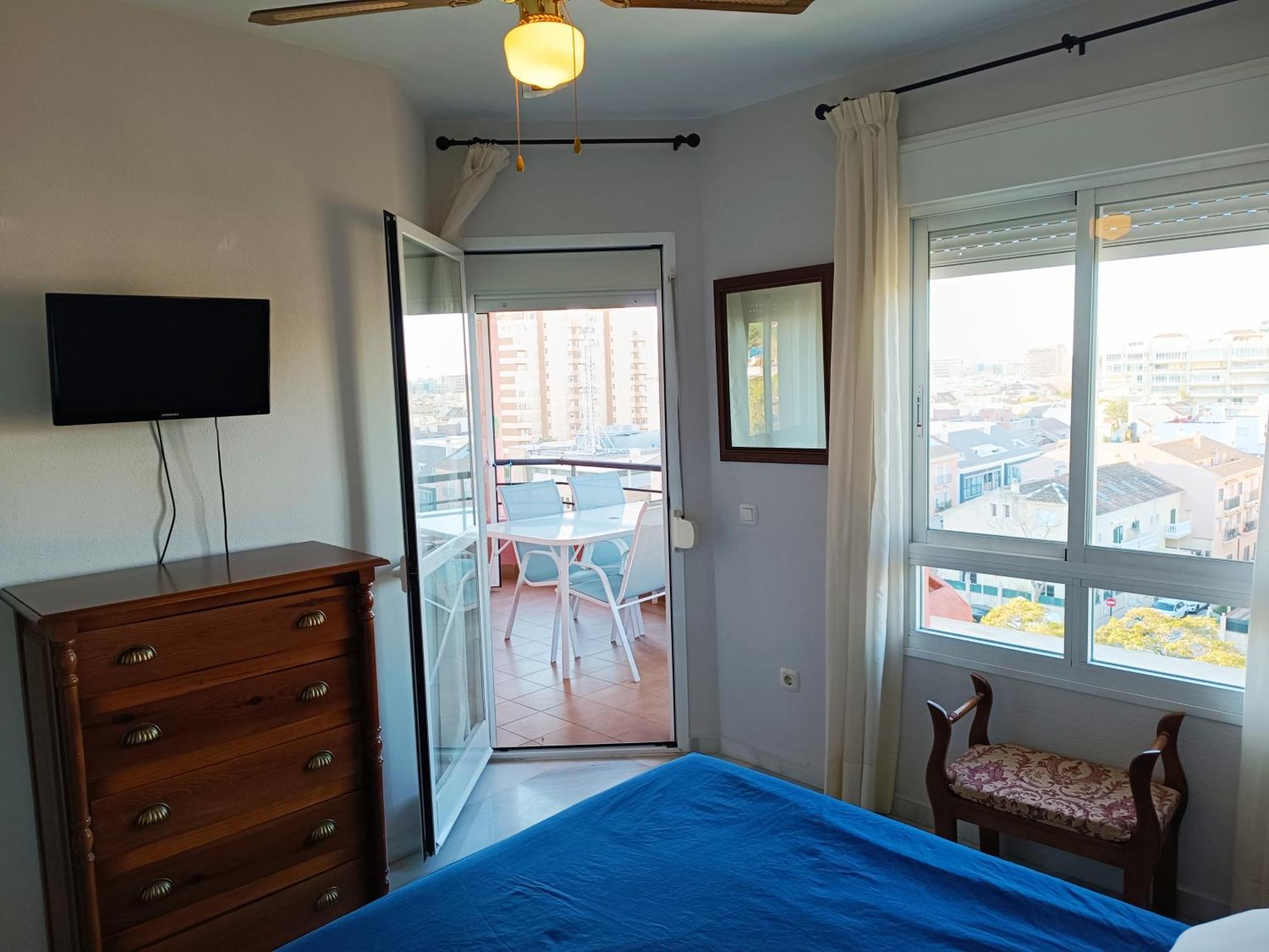 Apartment Gua - 4 Dorm, 8 Pers, Piscinas, Jardines, Parking, Playa Fuengirola