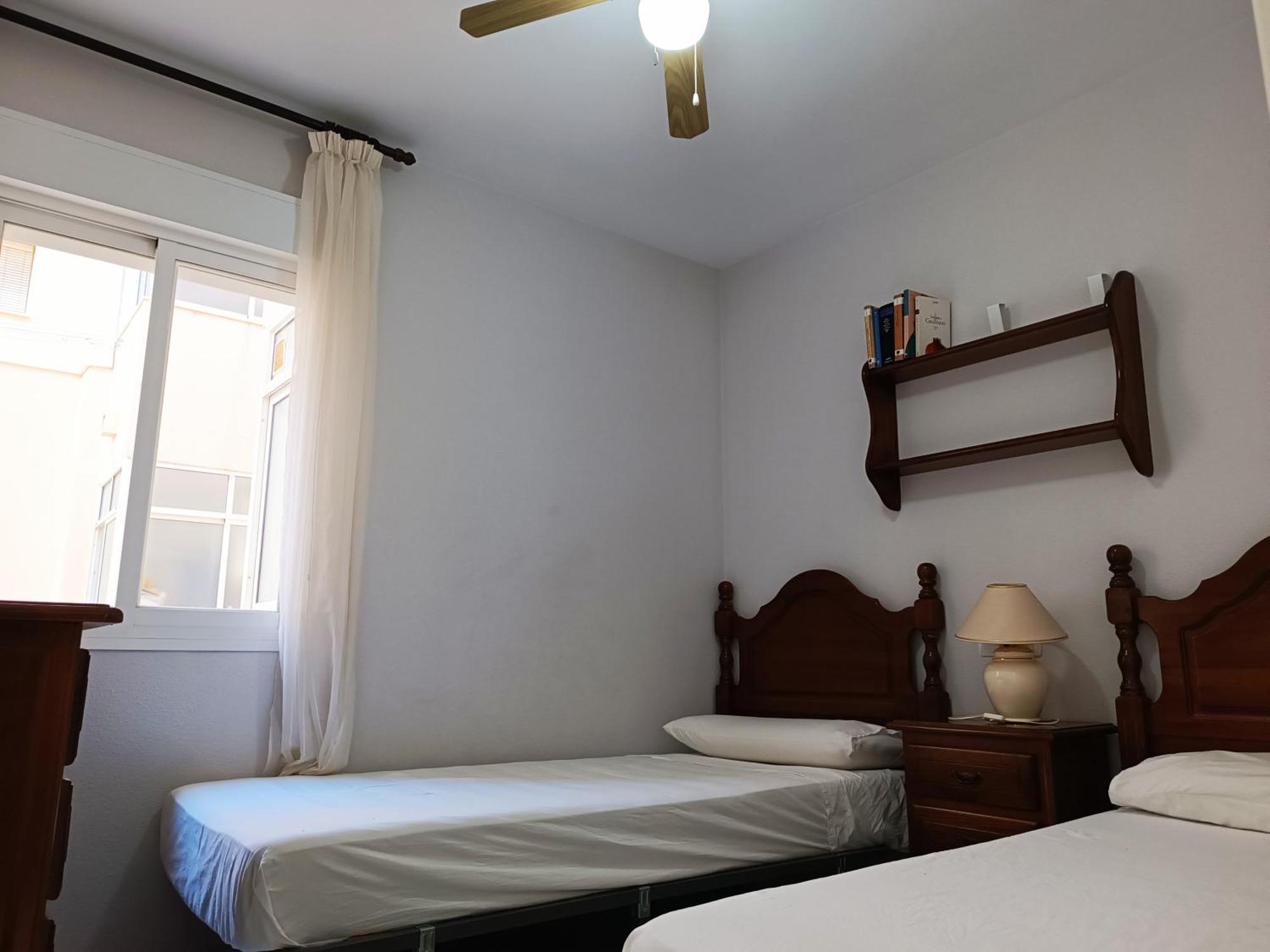 Apartment Gua - 4 Dorm, 8 Pers, Piscinas, Jardines, Parking, Playa