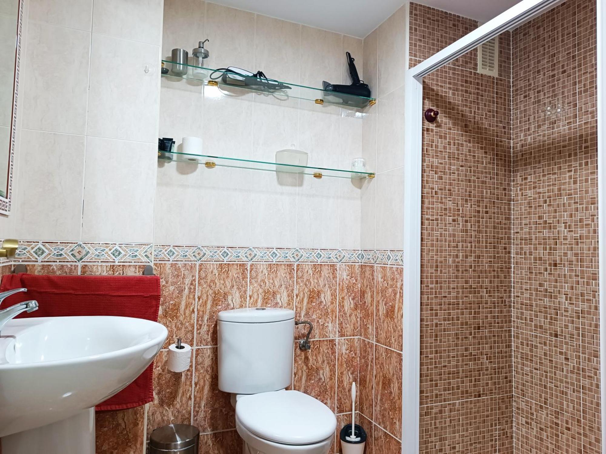 Apartment Gua - 4 Dorm, 8 Pers, Piscinas, Jardines, Parking, Playa Fuengirola