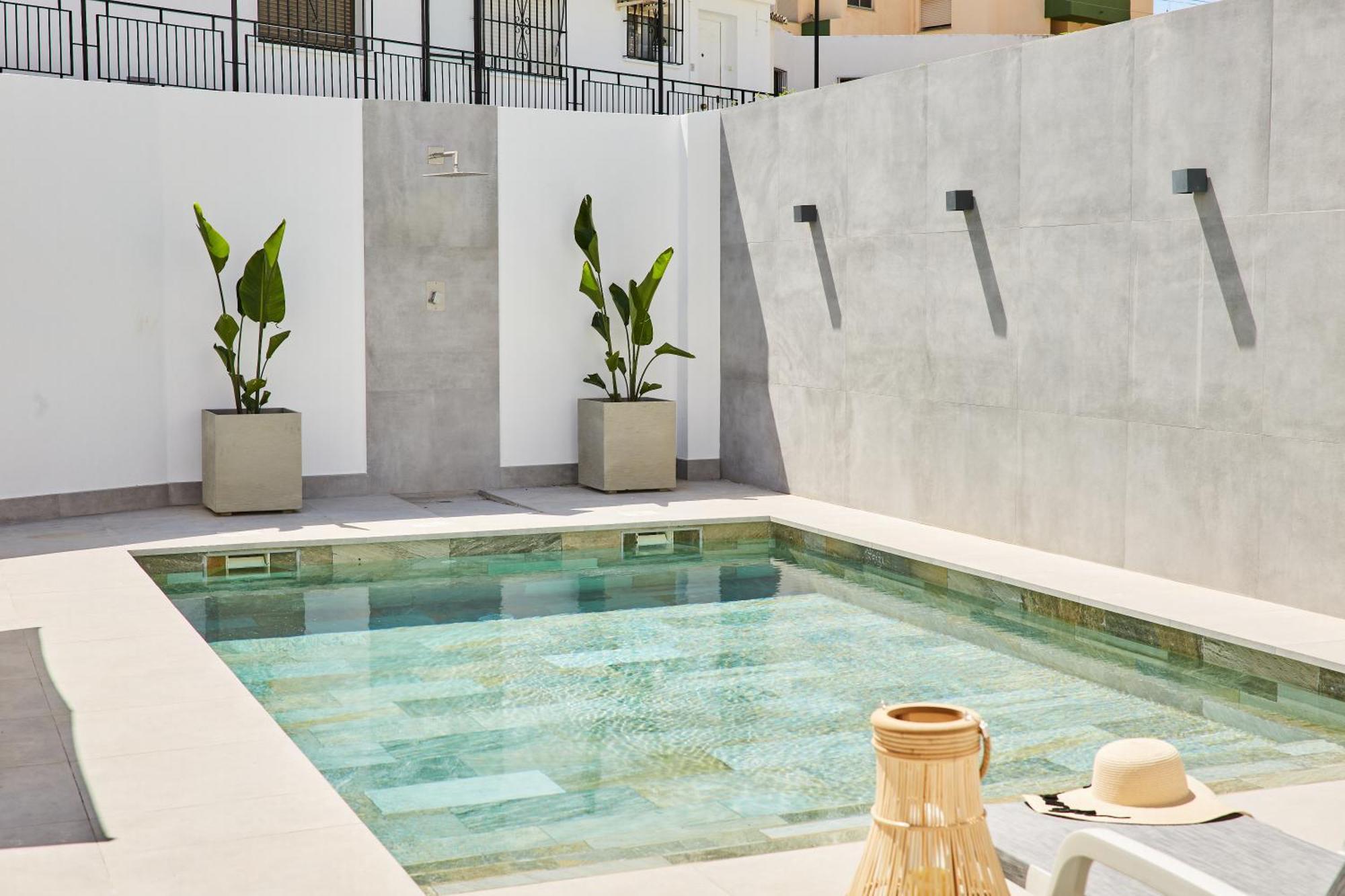 Maravilloso Reformado New Pool Apartment