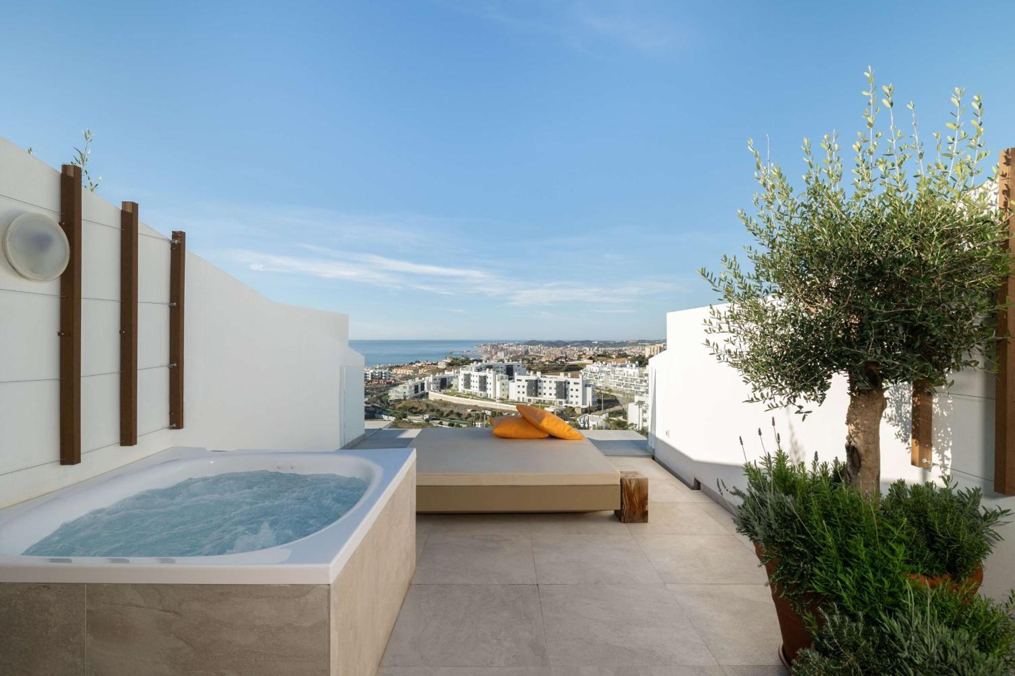 Resort Higueron Curio Collection By Hilton (adults Only) Fuengirola