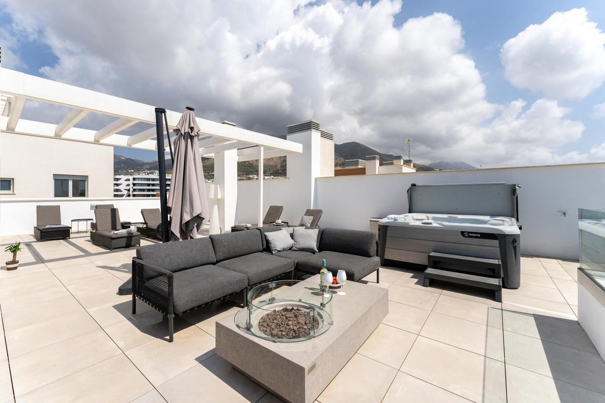 Apartment Luxury Penthouse With Rooftop *