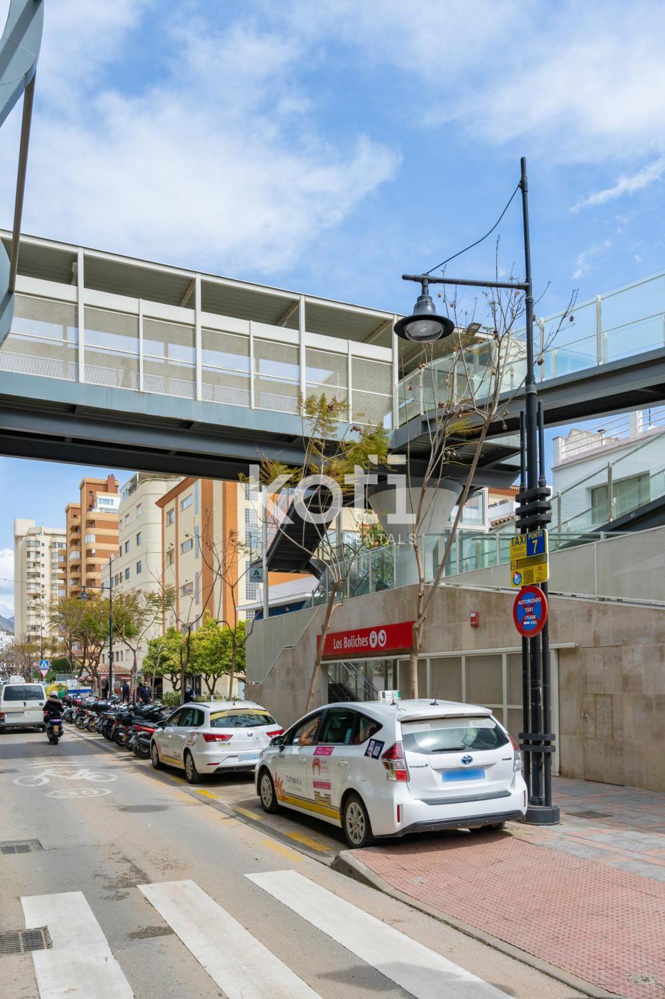 Sandy Karhun Koti * Fuengirola