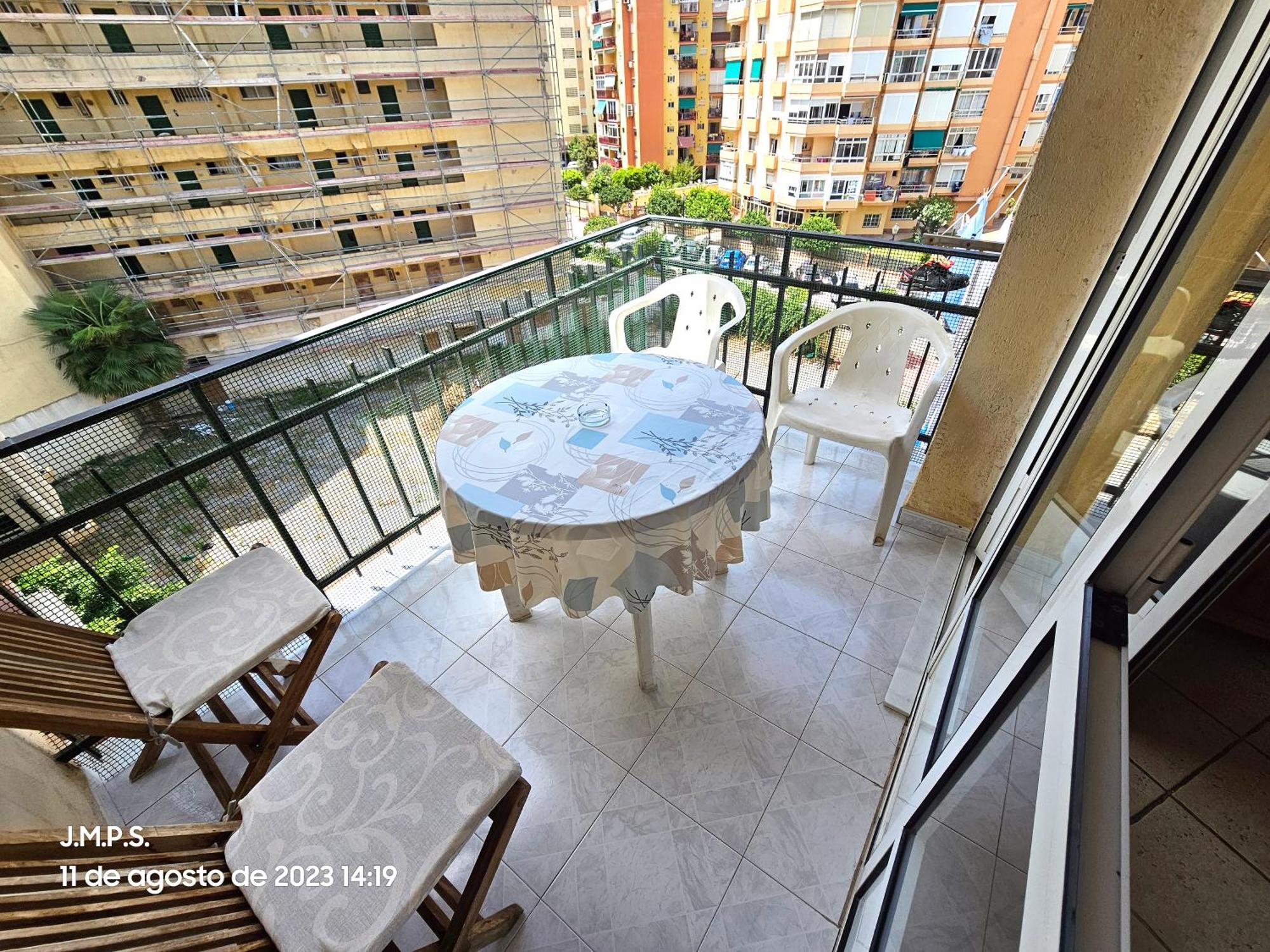 Estudio Acogedor Y Tranquilo En Zona Estupenda