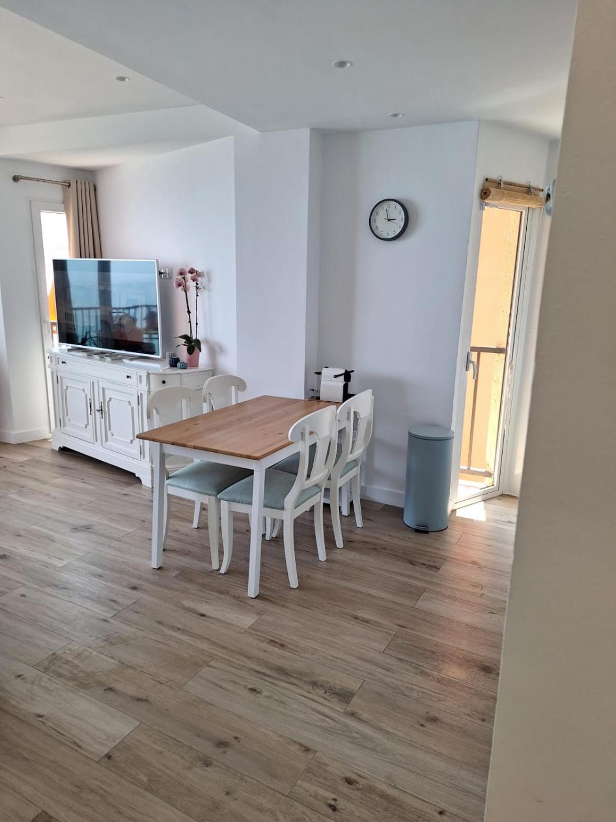 Paseo Maritimo Apartment *