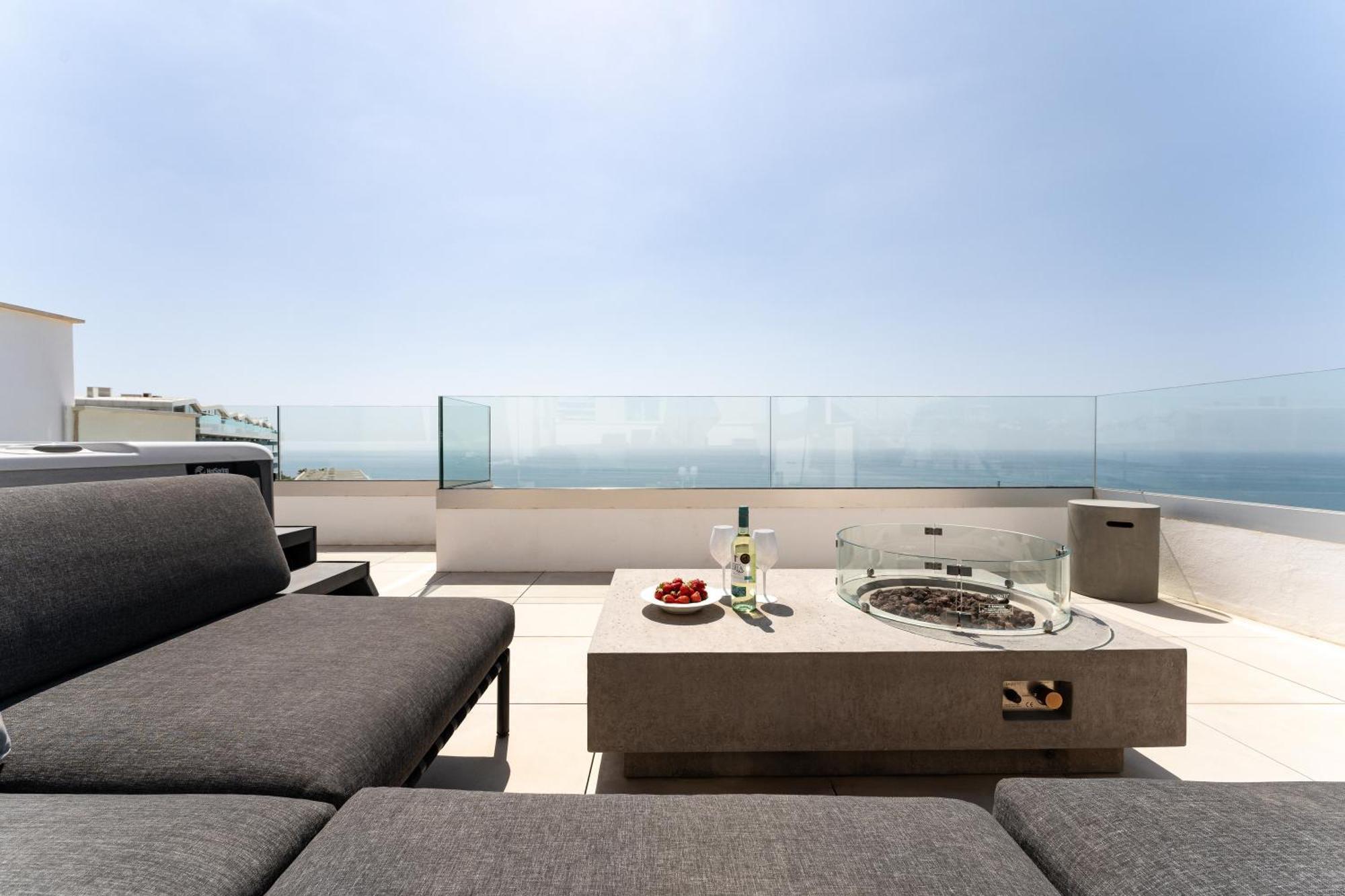 Luxury Penthouse With Rooftop Apartamento *