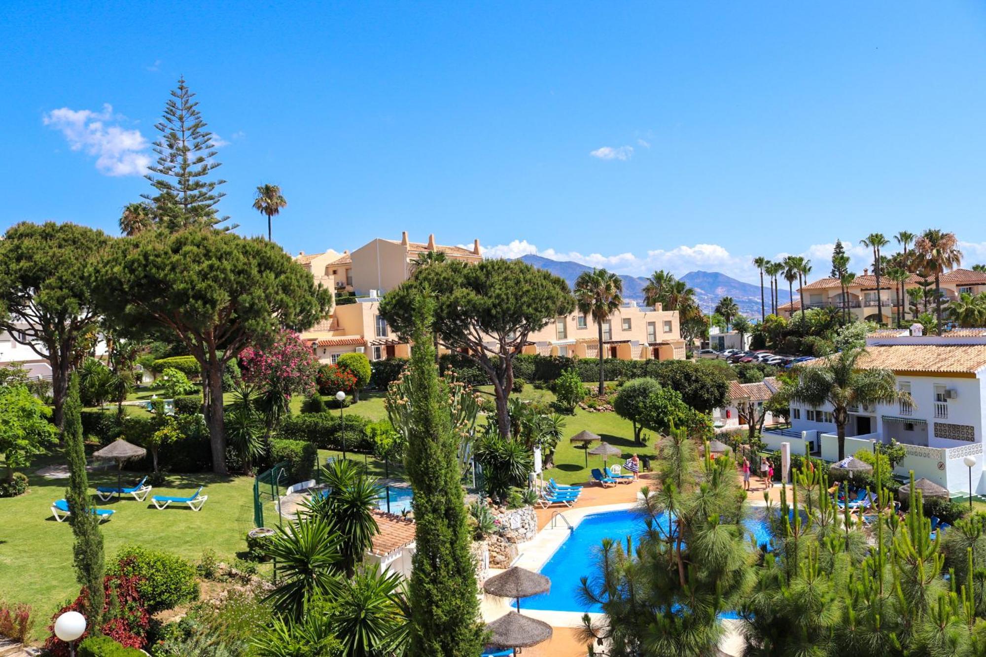 Aparthotel Ramada & By Wyndham Costa Del Sol 3*