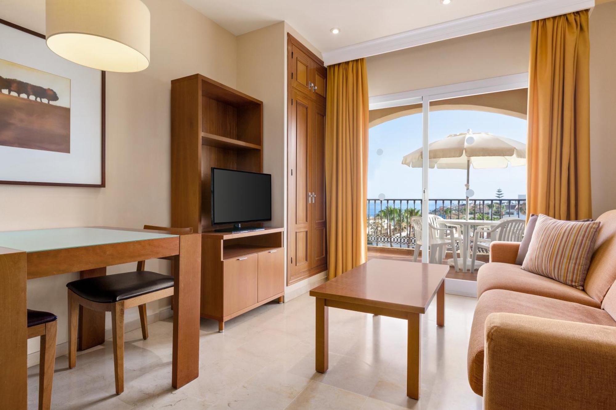 Ramada & By Wyndham Costa Del Sol Aparthotel