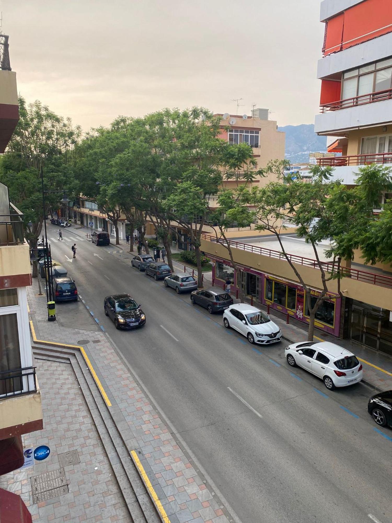 Turistico En El Centro De Fuengirola, Malaga.