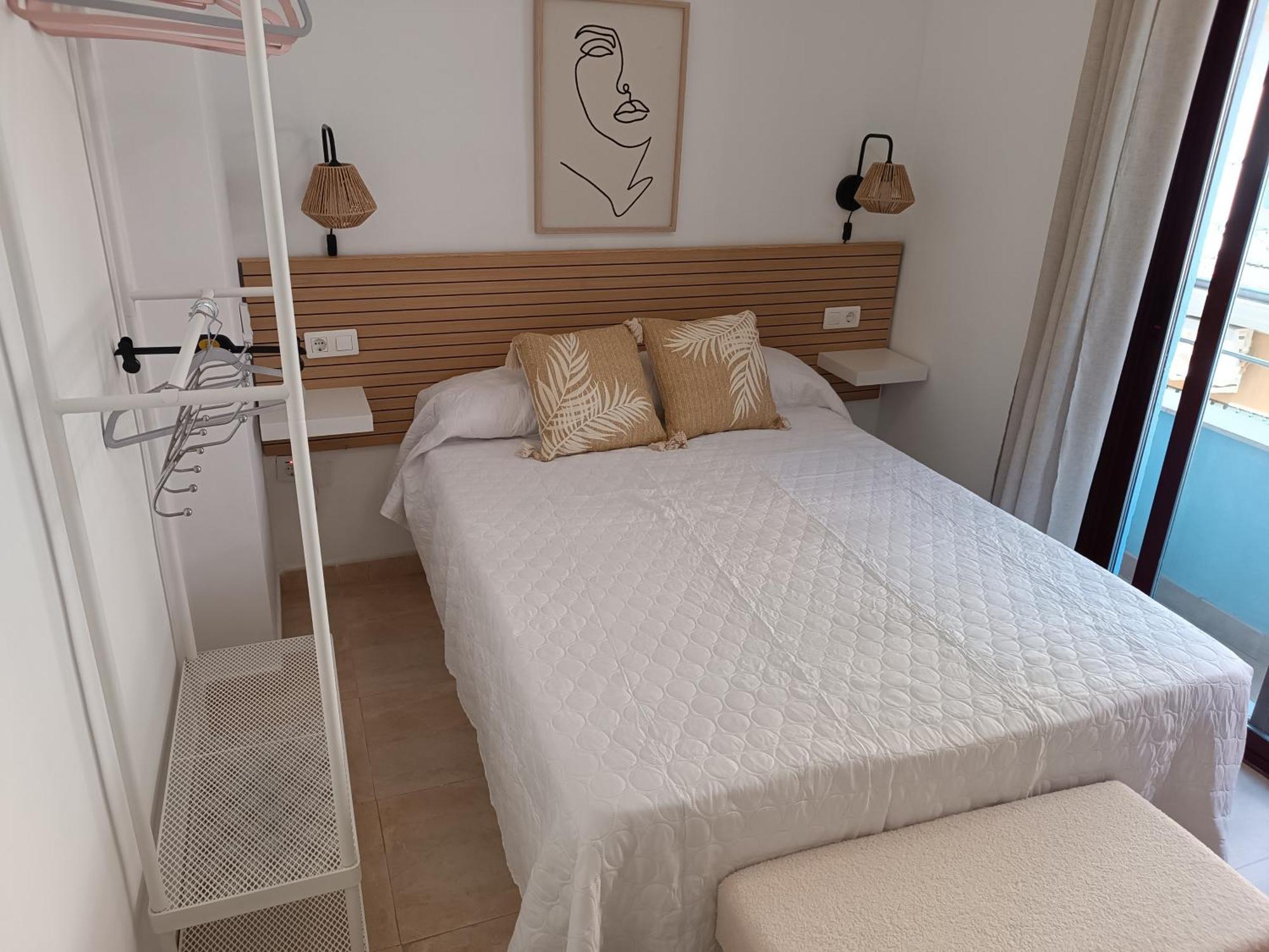 Amazing & Renovated 2-bedroom Flat In Appartement Fuengirola