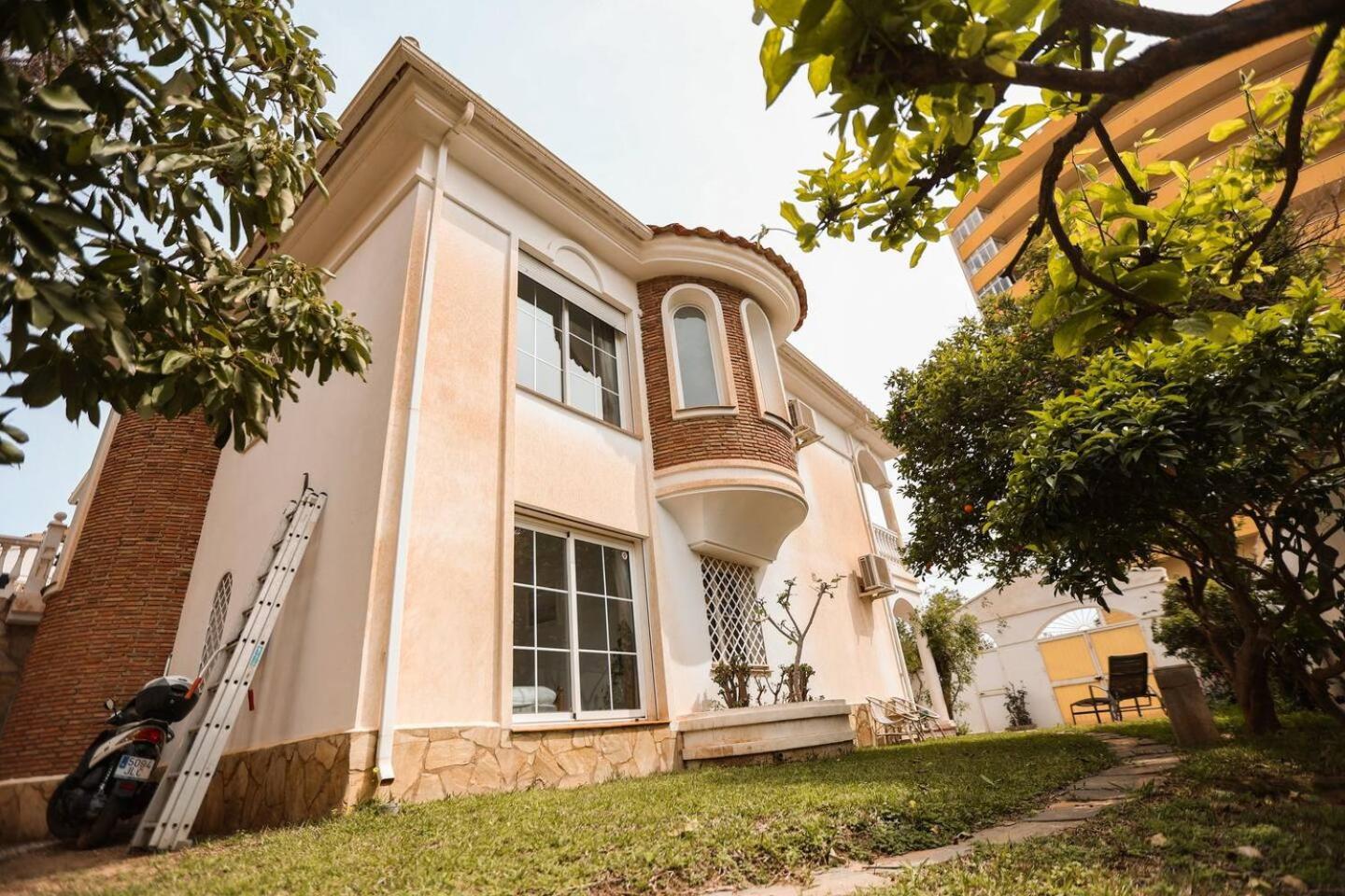 Villa W Private Pool, Bbq And Your Own Pool Table *
