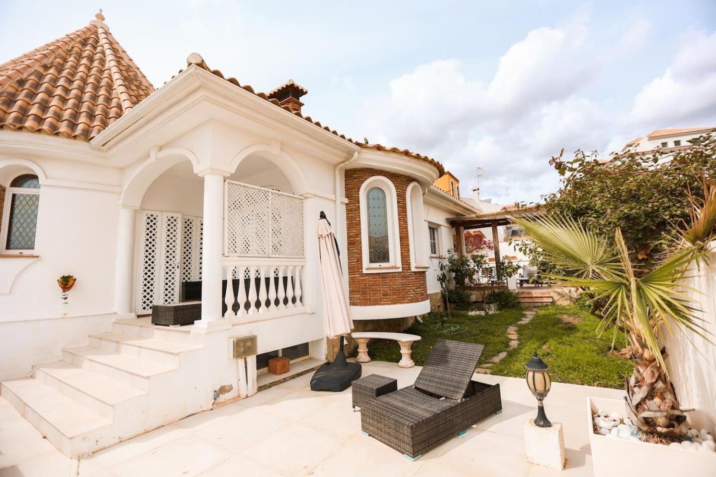 Villa W Private Pool, Bbq And Your Own Pool Table