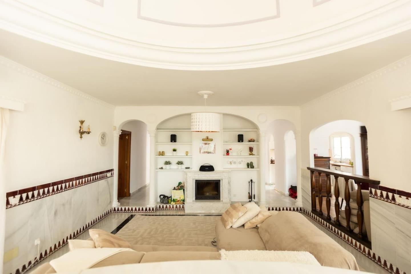 W Private Pool, Bbq And Your Own Pool Table Villa *