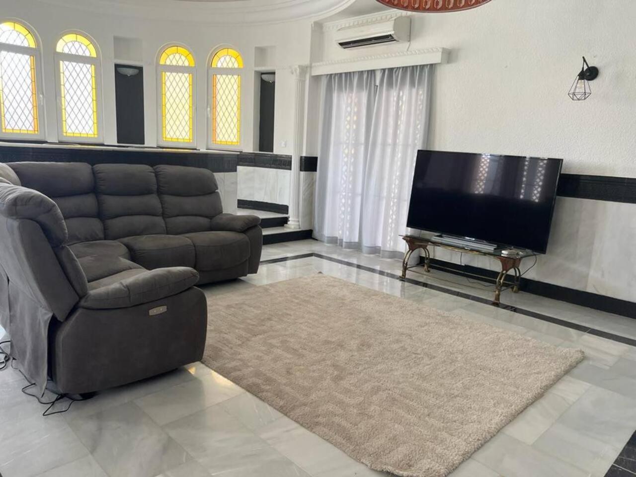Villa W Private Pool, Bbq And Your Own Pool Table Fuengirola