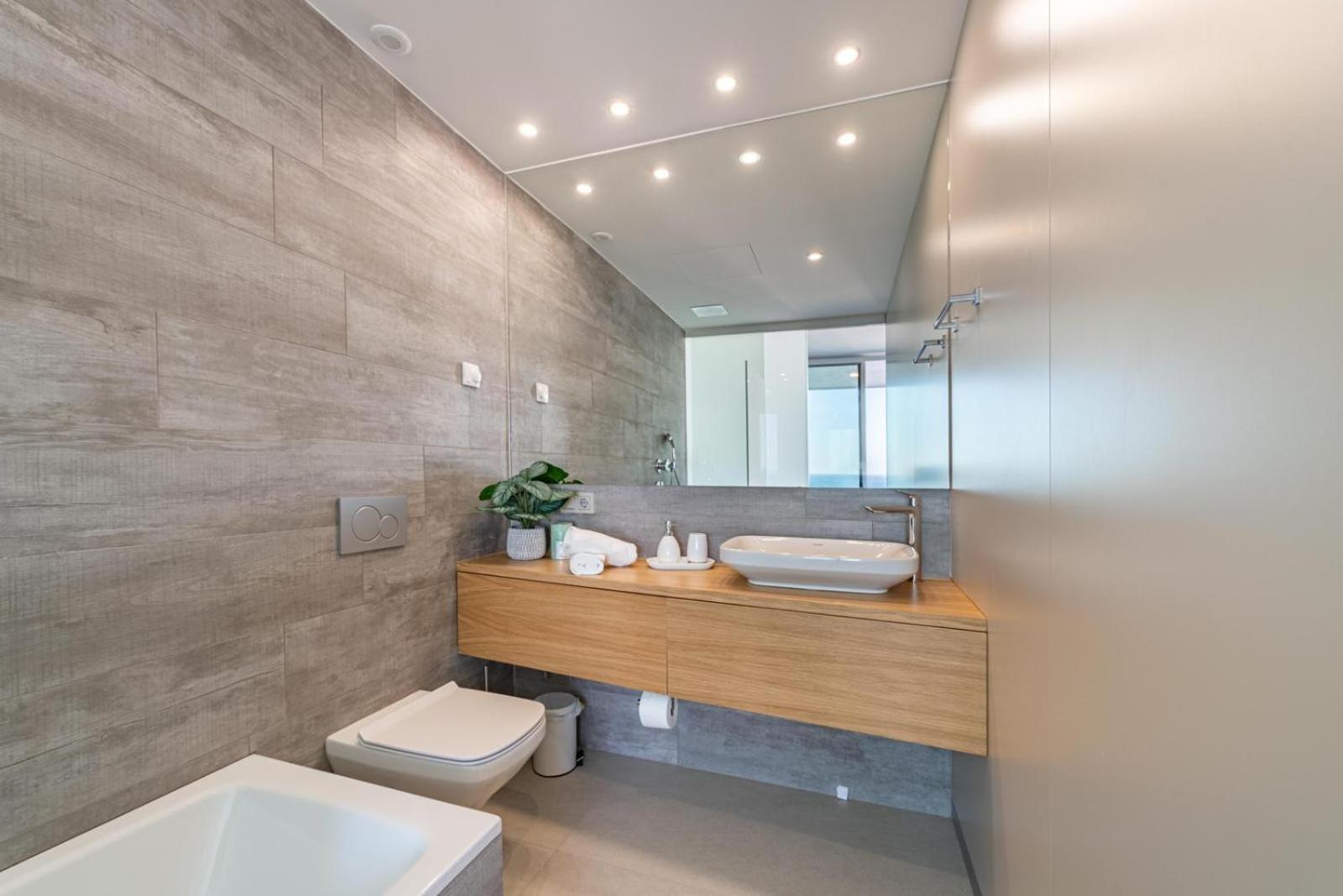 Luxury 2 Bedroom With Sea View * Fuengirola