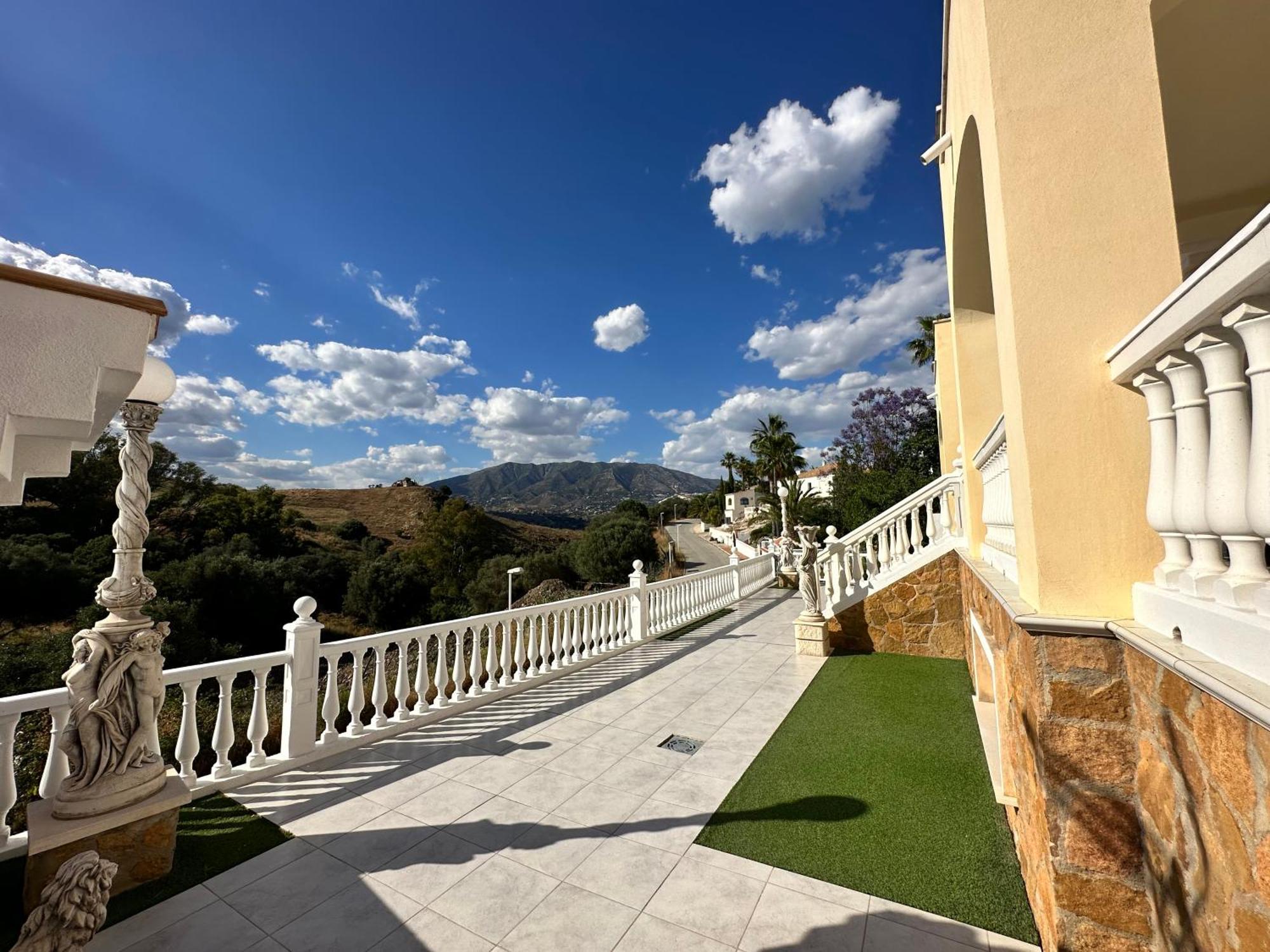 Villa Lissa Luxe Fuengirola