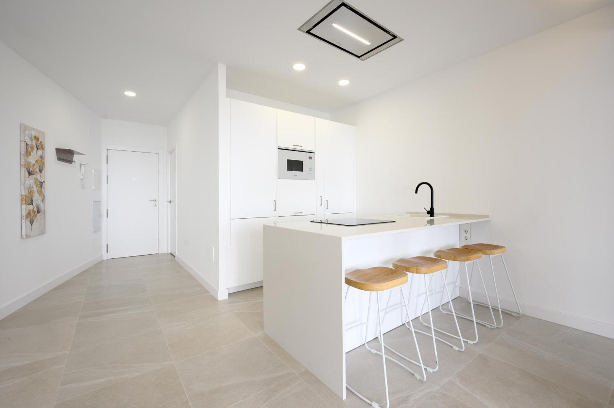 Luxury Oceanfront 3 Bedrooms & 2 Bath By 10tosea *