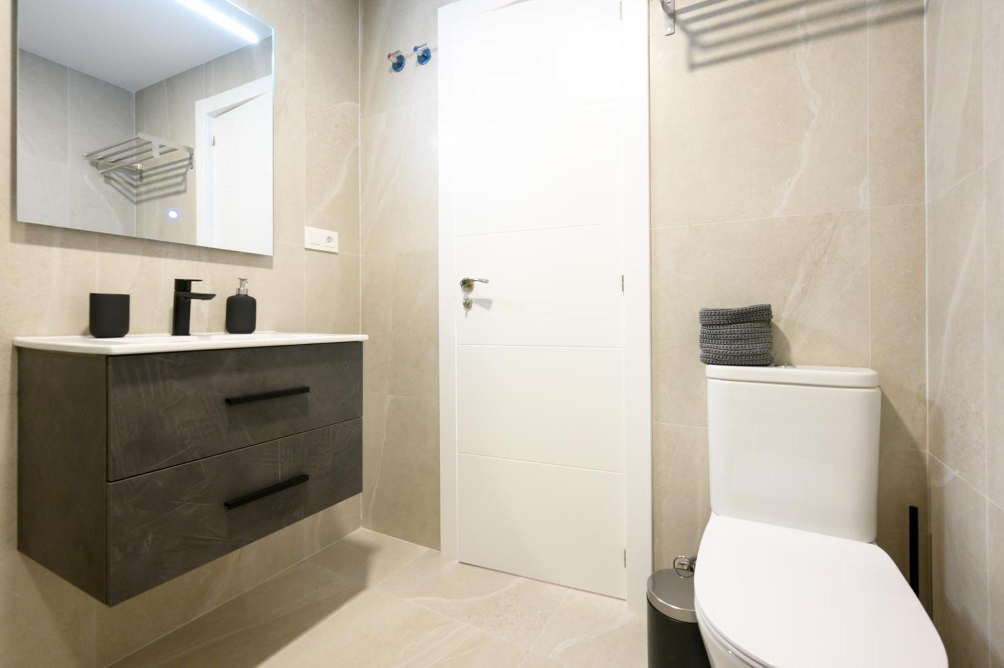 Luxury Oceanfront 3 Bedrooms & 2 Bath By 10tosea * Fuengirola