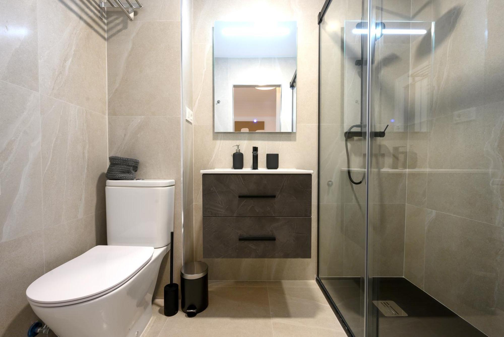 Apartment Luxury Oceanfront 3 Bedrooms & 2 Bath By 10tosea