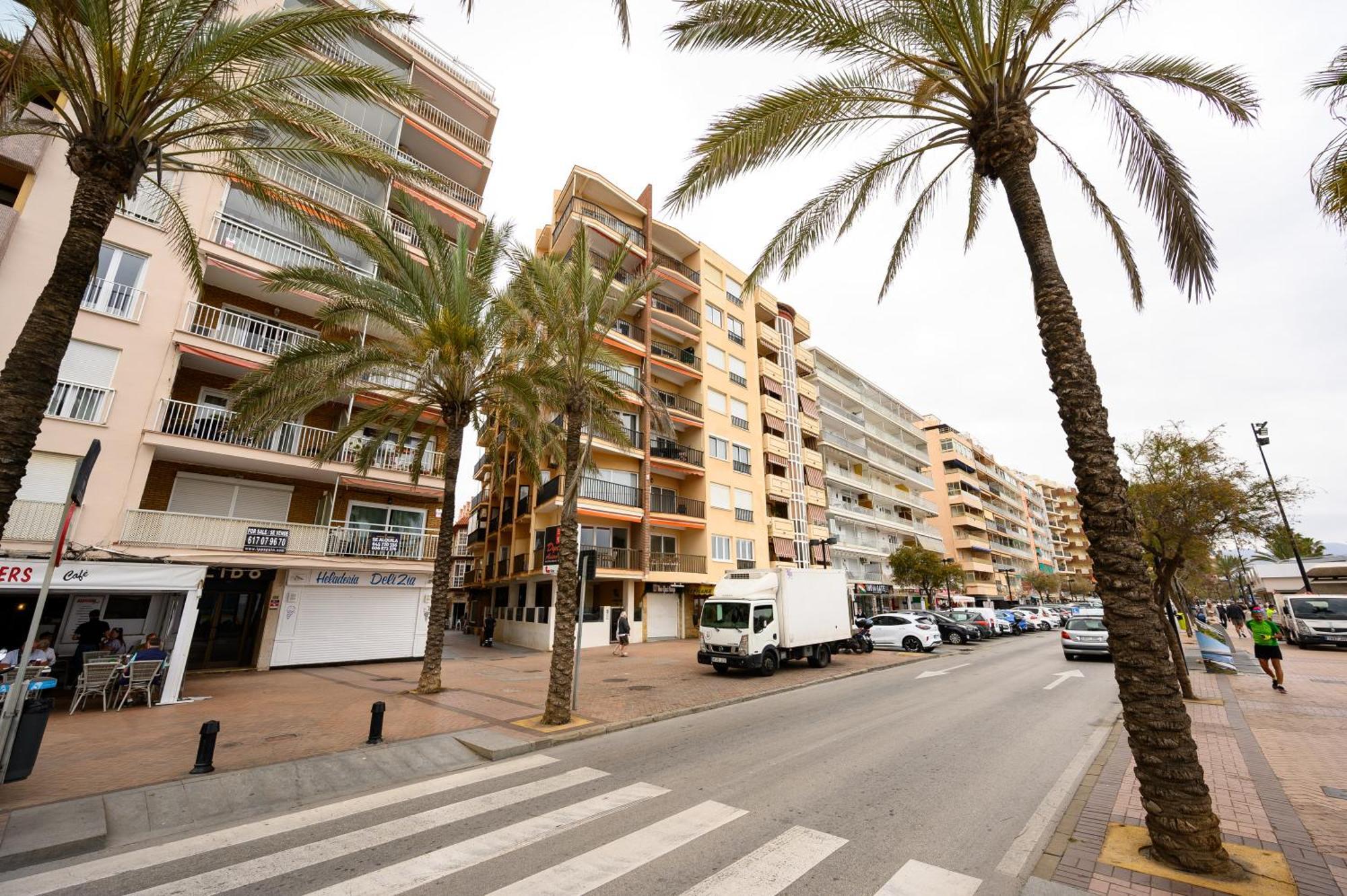 Apartment Luxury Oceanfront 3 Bedrooms & 2 Bath By 10tosea Fuengirola