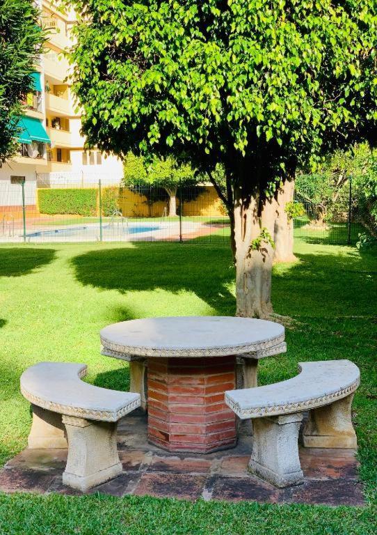 Apartment Doctor Galvez Ginachero Con Piscina Fuengirola