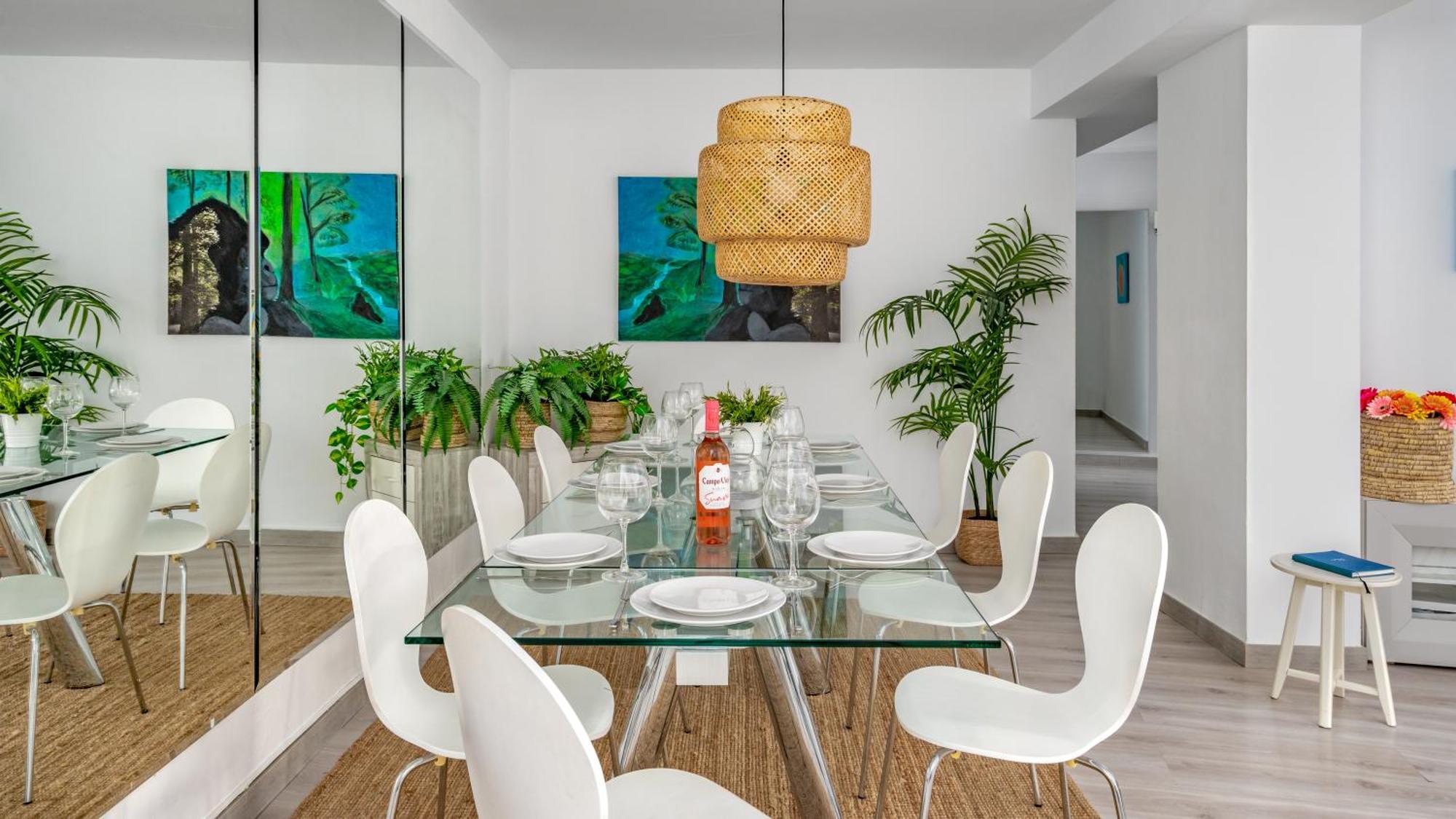 Seaside Bliss: 3 Bedroom With A View Appartement *