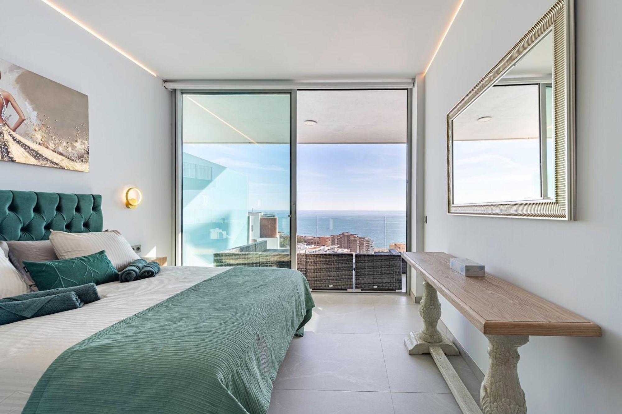 Golden Luxury 2 Bedroom Sea View Apartment Fuengirola