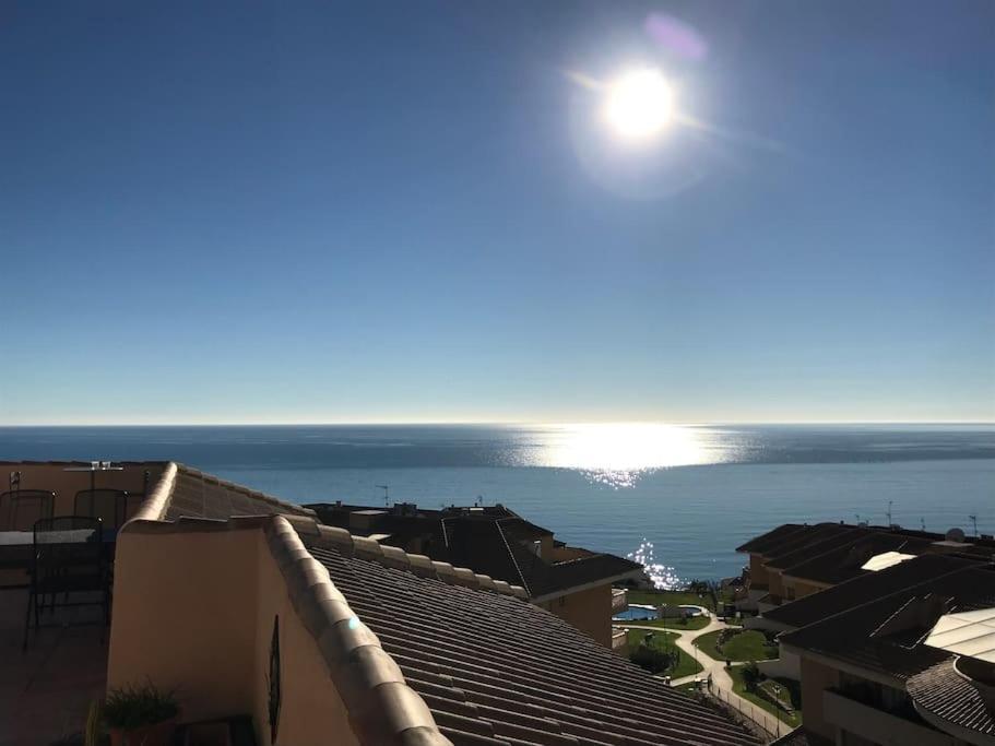 Carvajal, 2-bedroom Sea View Penthouse Fuengirola