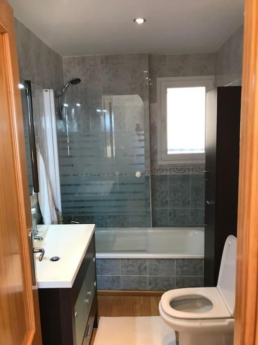 Carvajal, 2-bedroom Sea View Penthouse Apartment Fuengirola