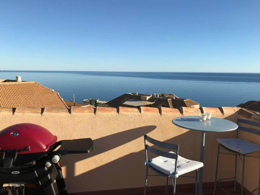 Carvajal, 2-bedroom Sea View Penthouse Fuengirola
