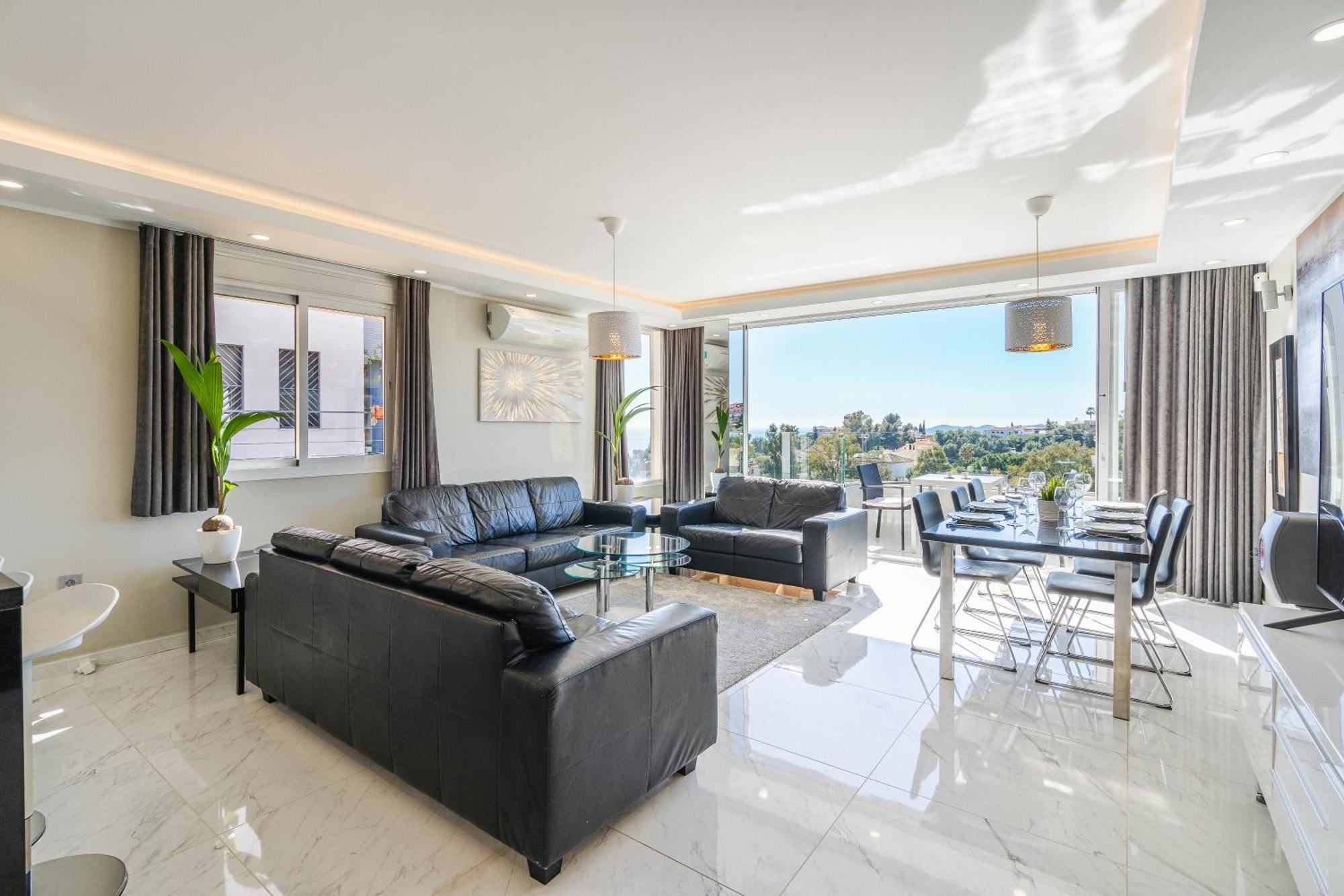 Bella Vista - Modern Private With 5 Bedrooms, Divided Into 2 Apartments, Sea View, And Pool