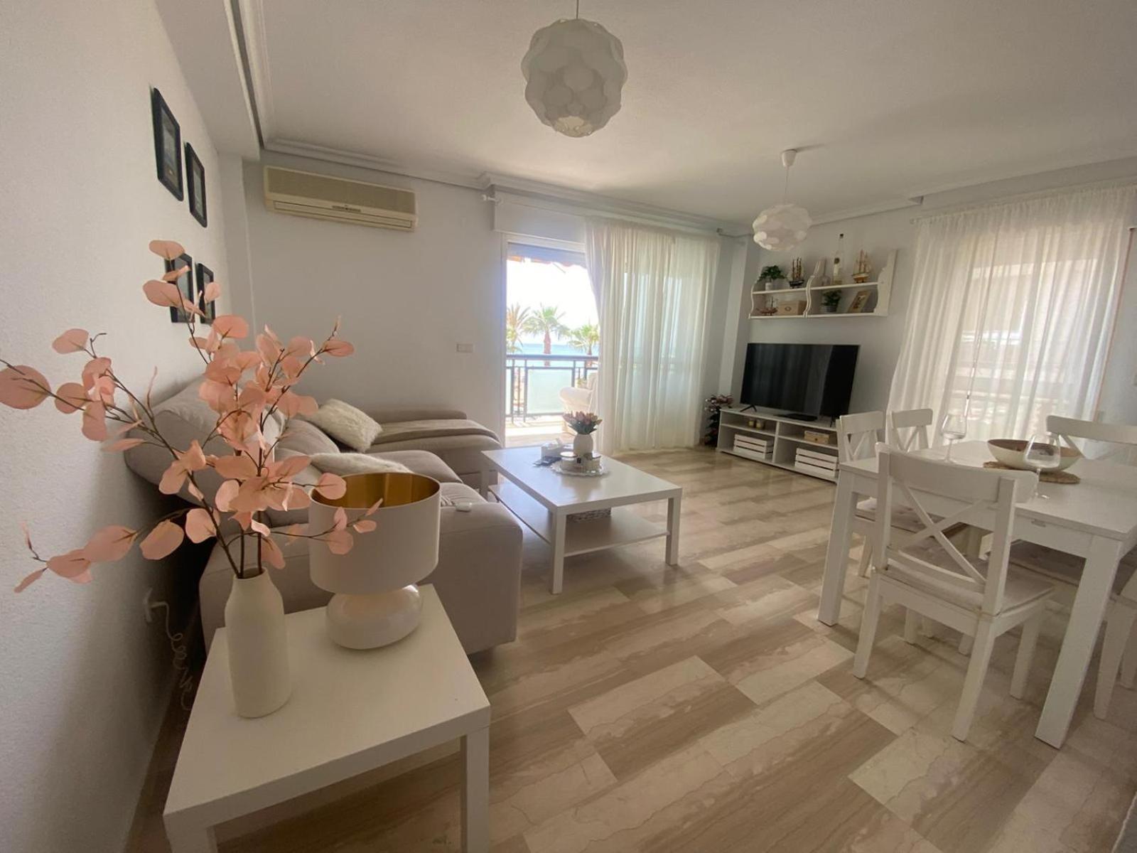 Carvajal 50 M Playa Apartment