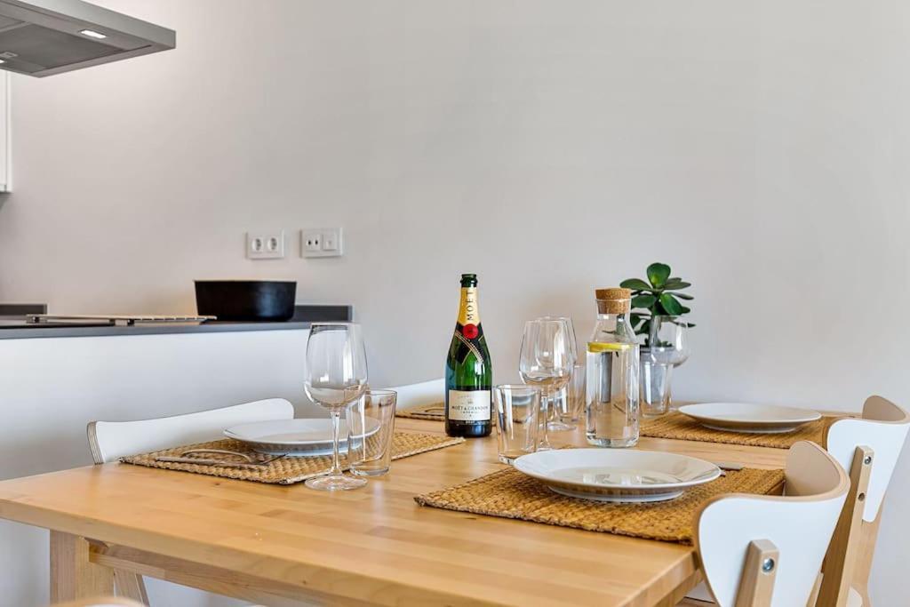 Fantastic Two Bedroom Apartment. Apartment *