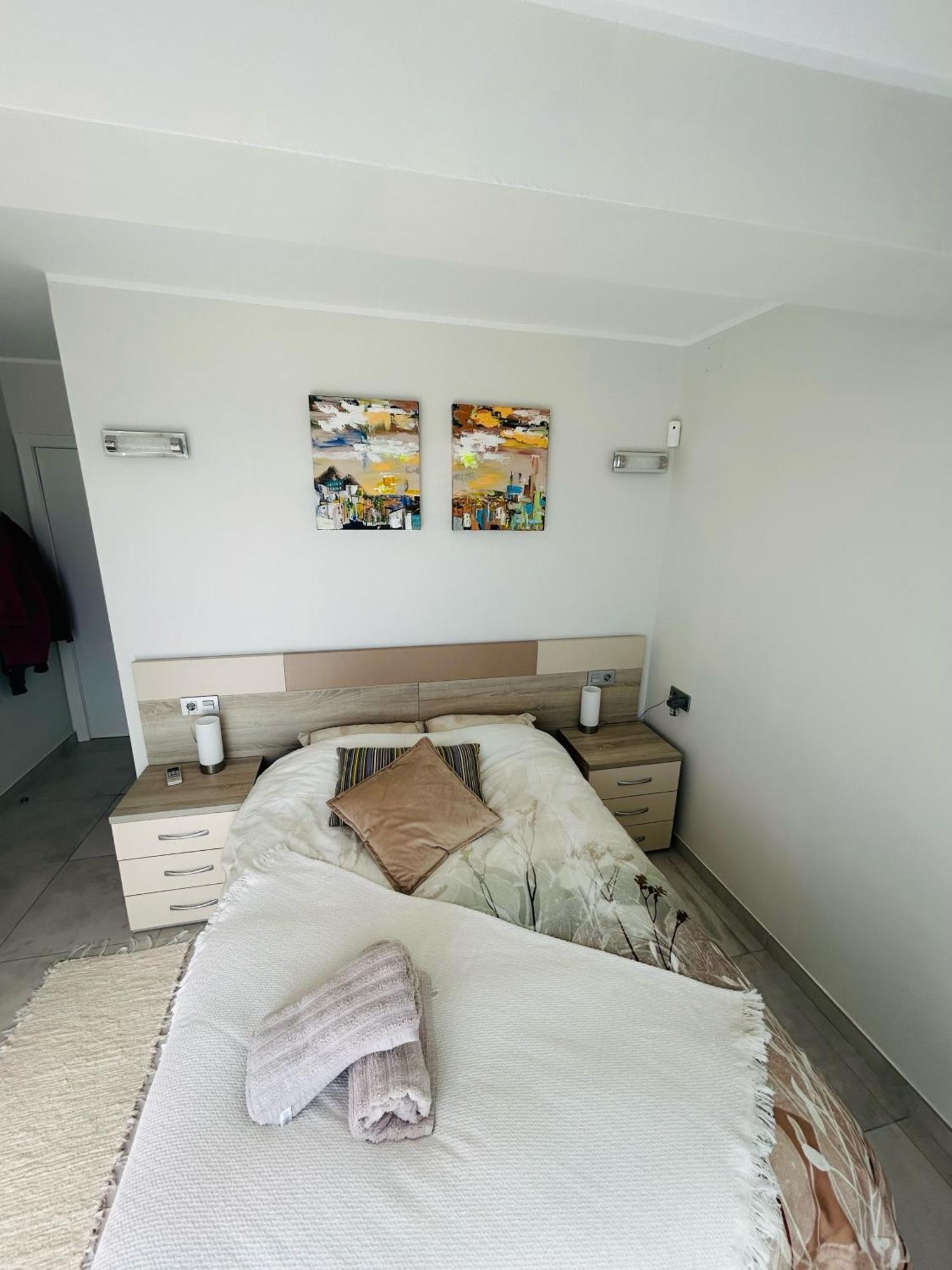 New Luxury Tuulia With Private Pool And Parking *
