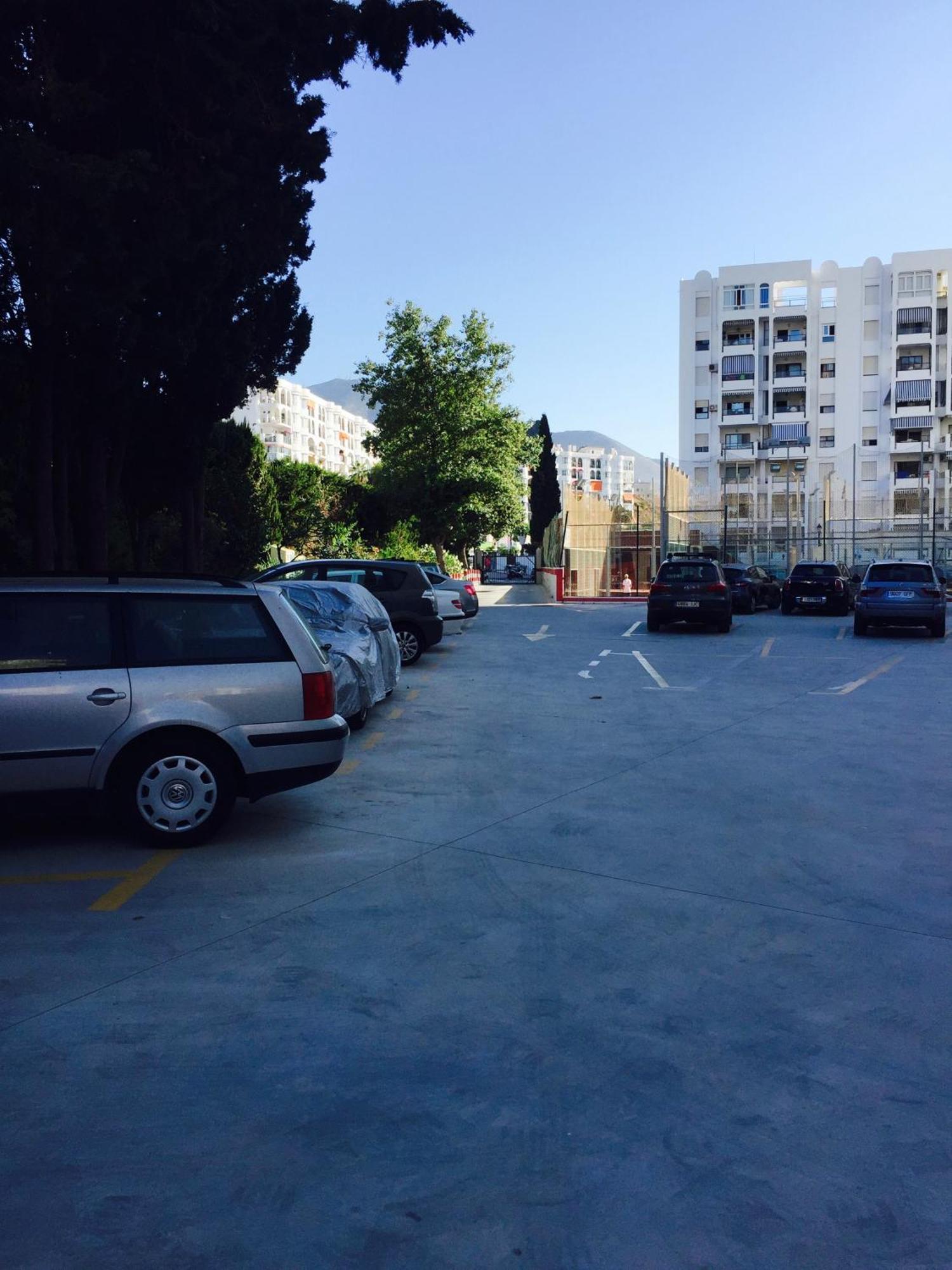 On The Beach, Fantastic Sea And Pool Views, 2 Bedroom Fuengirola