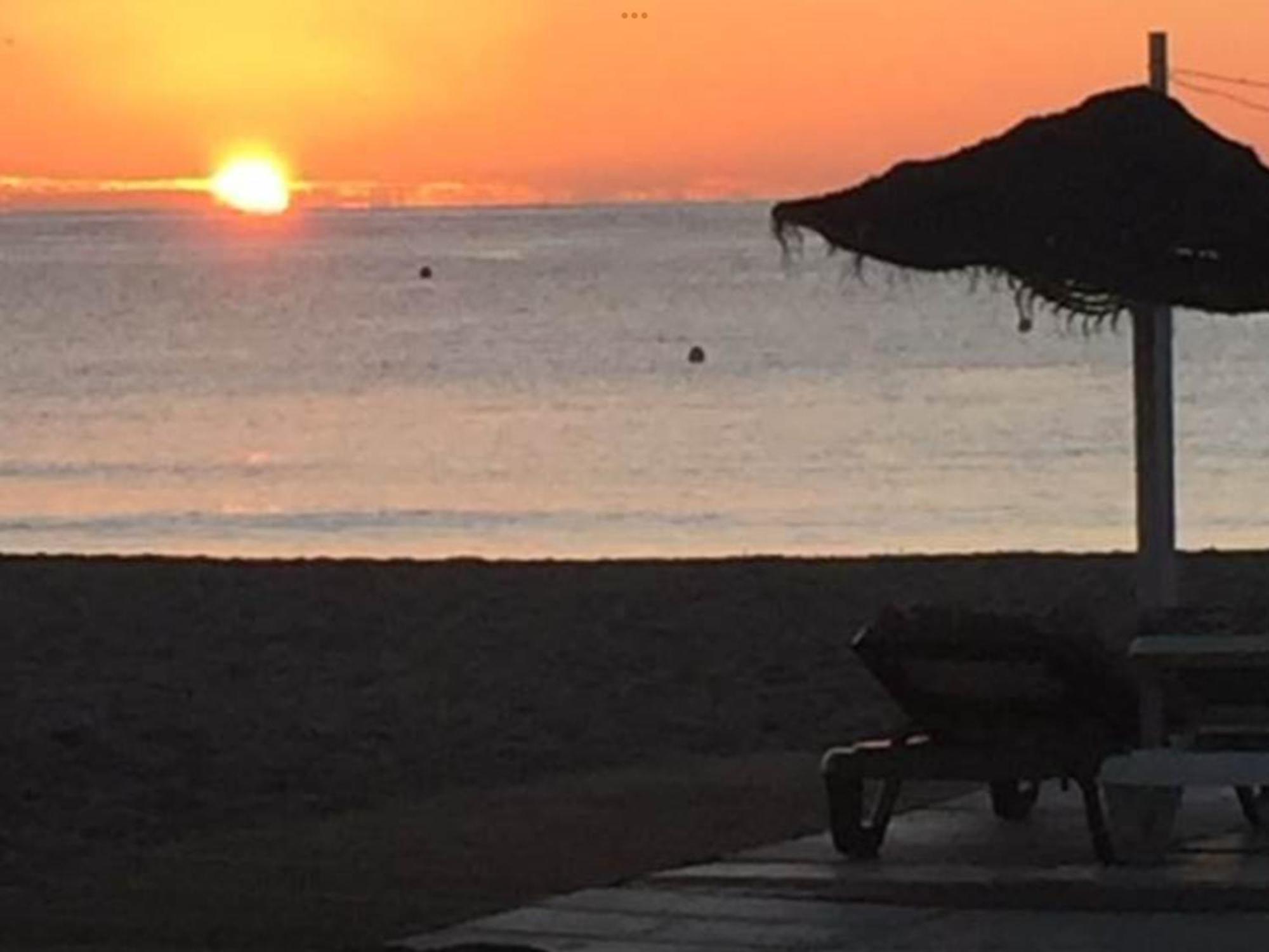 On The Beach, Fantastic Sea And Pool Views, 2 Bedroom * Fuengirola