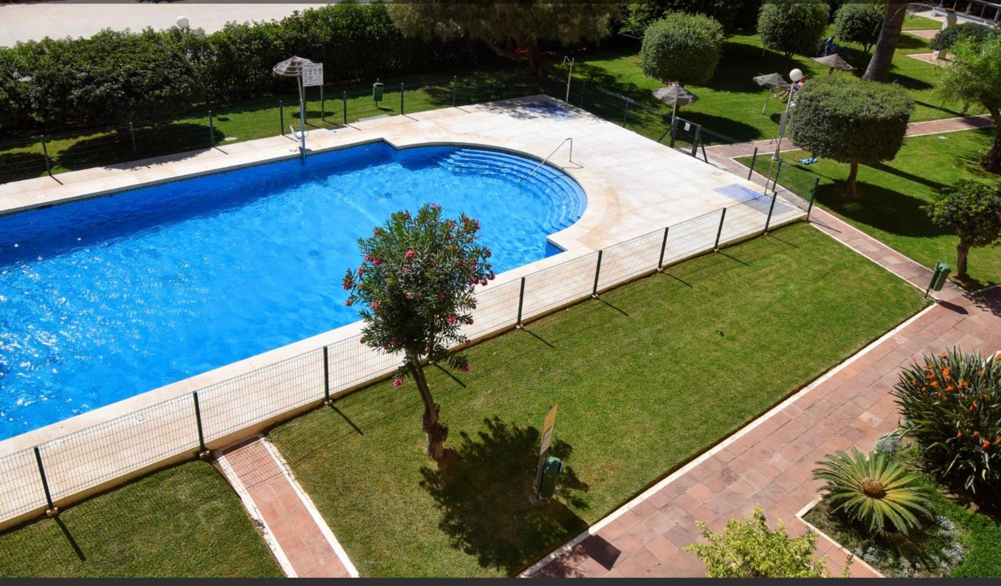 On The Beach, Fantastic Sea And Pool Views, 2 Bedroom * Fuengirola