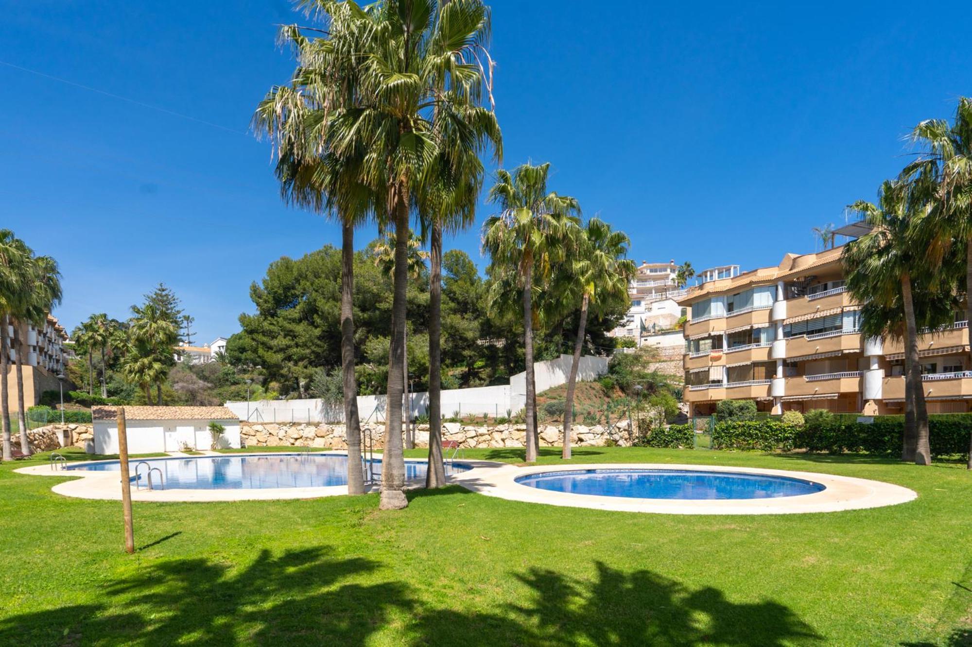 2 Bedrooms With Pool, Terrace And Balcony Apartment