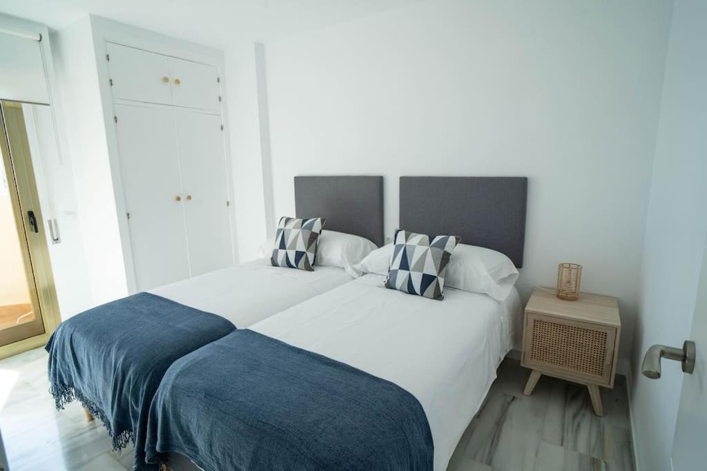 Spacious Three Bedroom Penthouse * Fuengirola