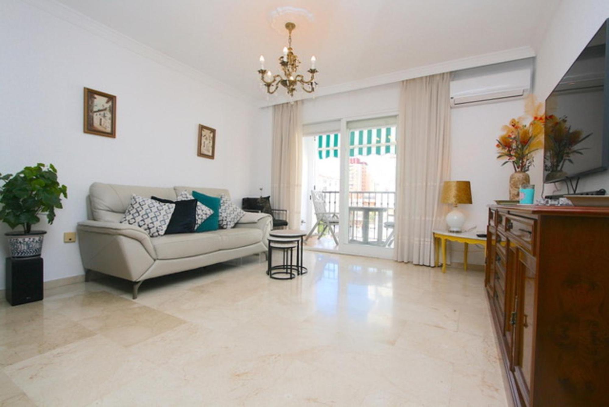 Amplio Con Piscina Appartement *
