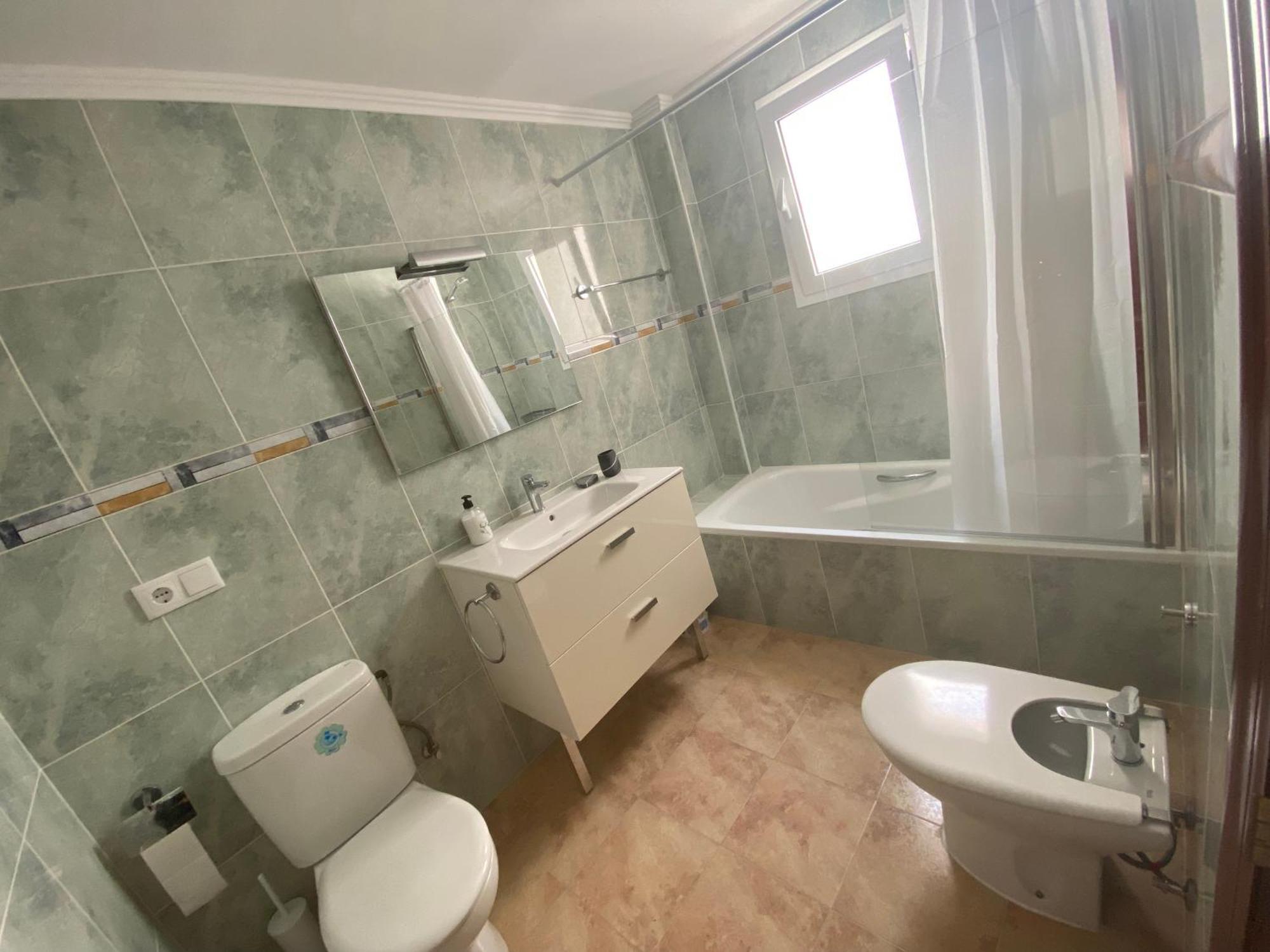 Amplio Con Piscina Appartement