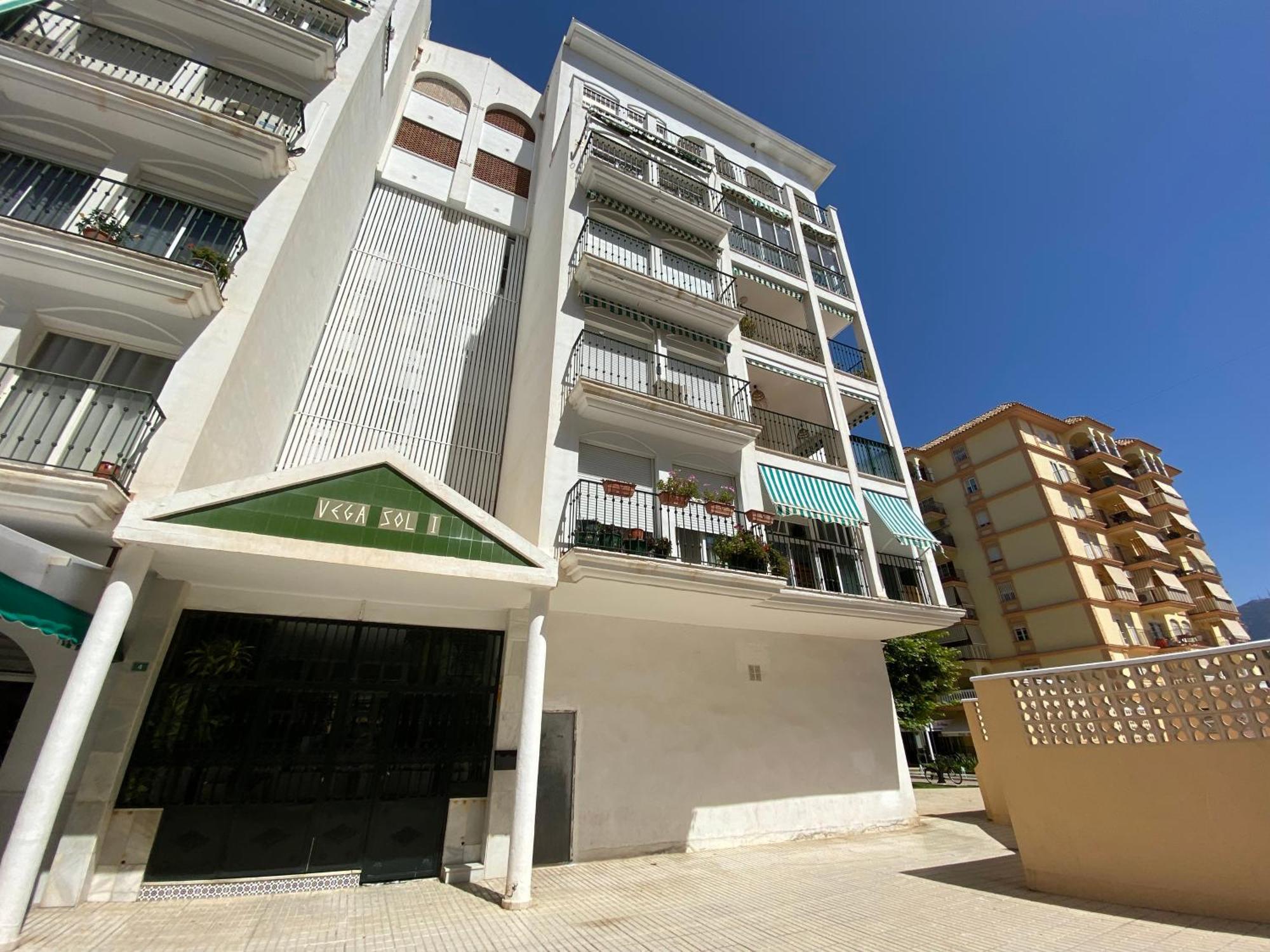 Amplio Con Piscina Appartement