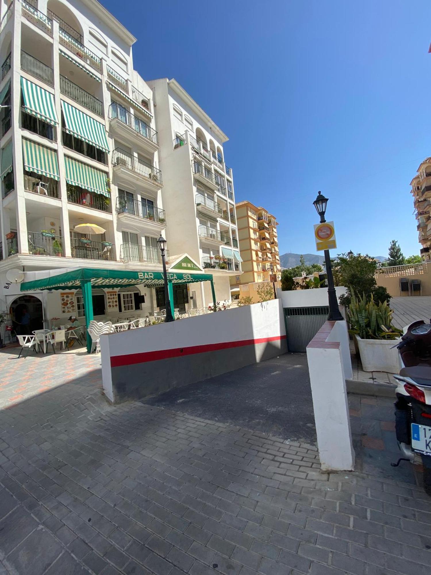 Amplio Con Piscina Fuengirola