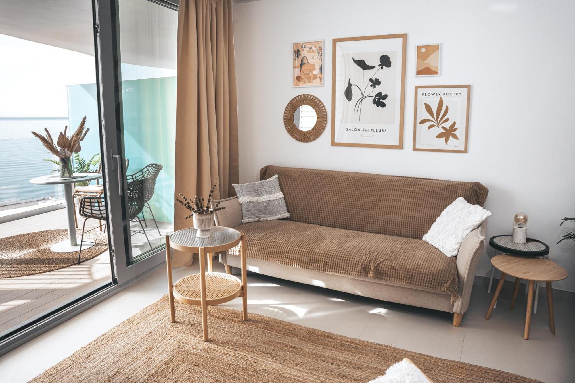 Panoramic Seaview Penthouse The Wave Apartment